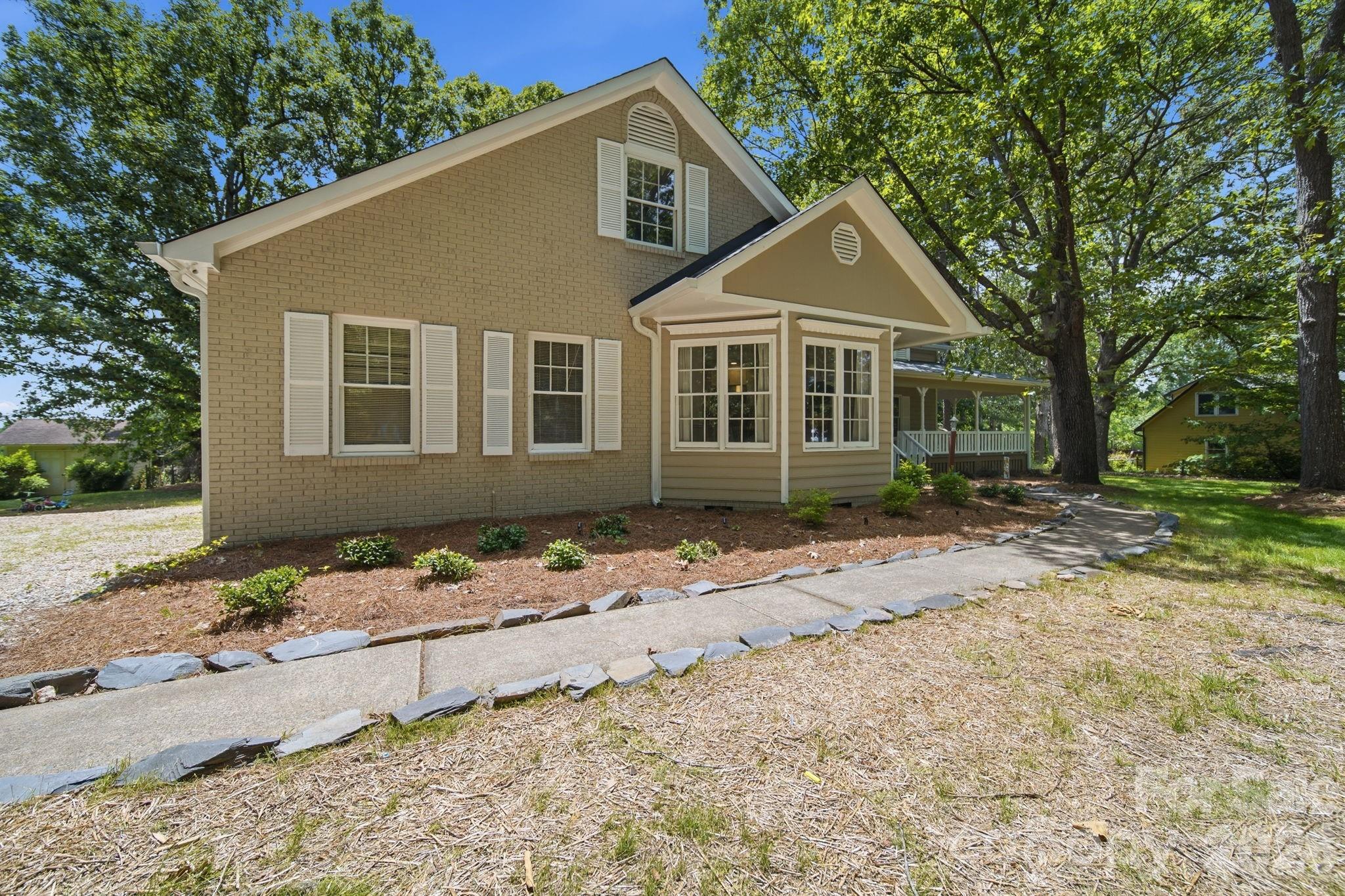 2721 Tara Drive — Monroe