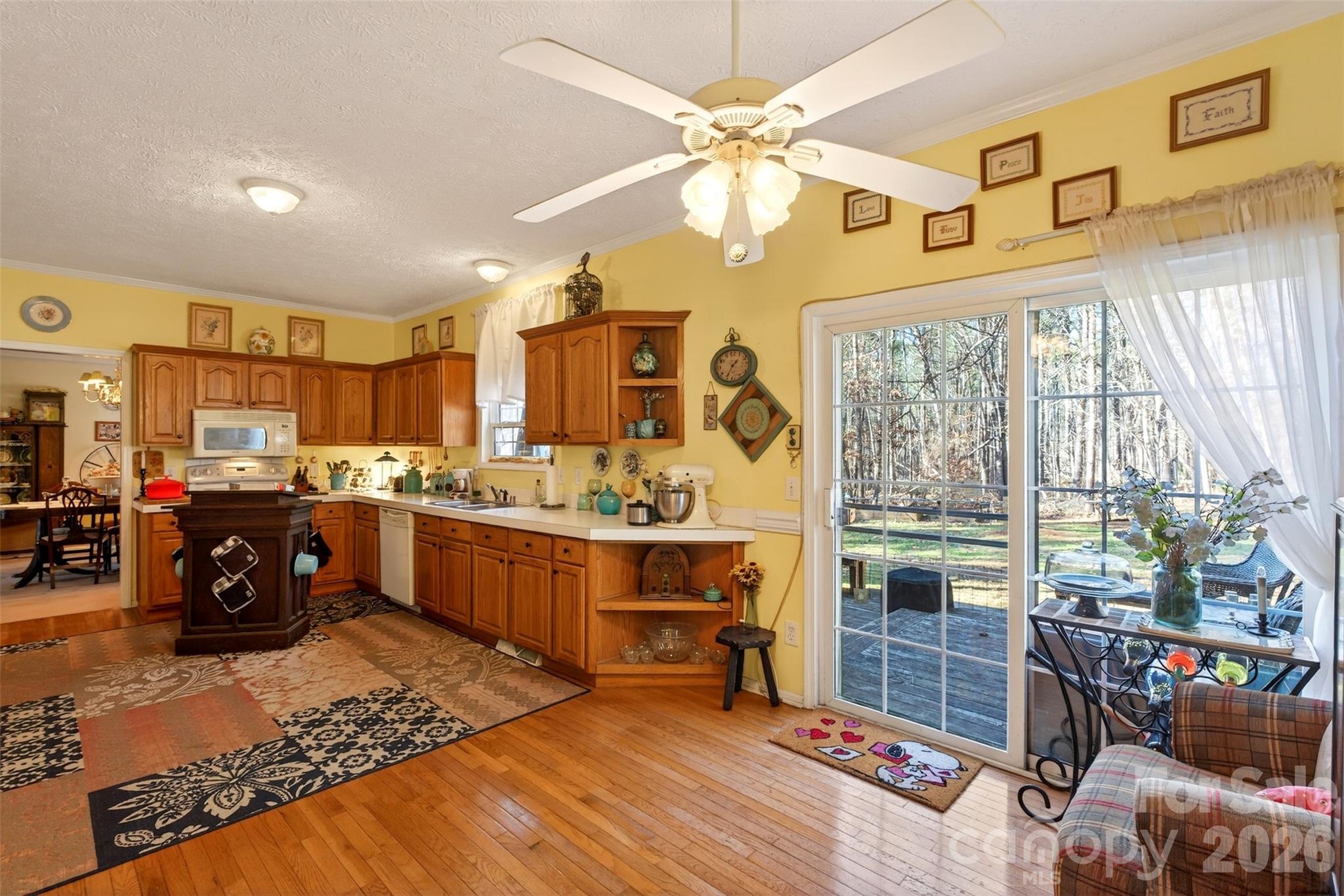 1146 Landrum Road — Columbus