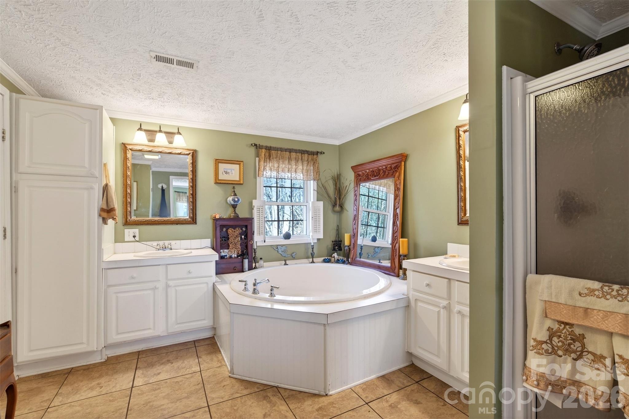 1146 Landrum Road — Columbus