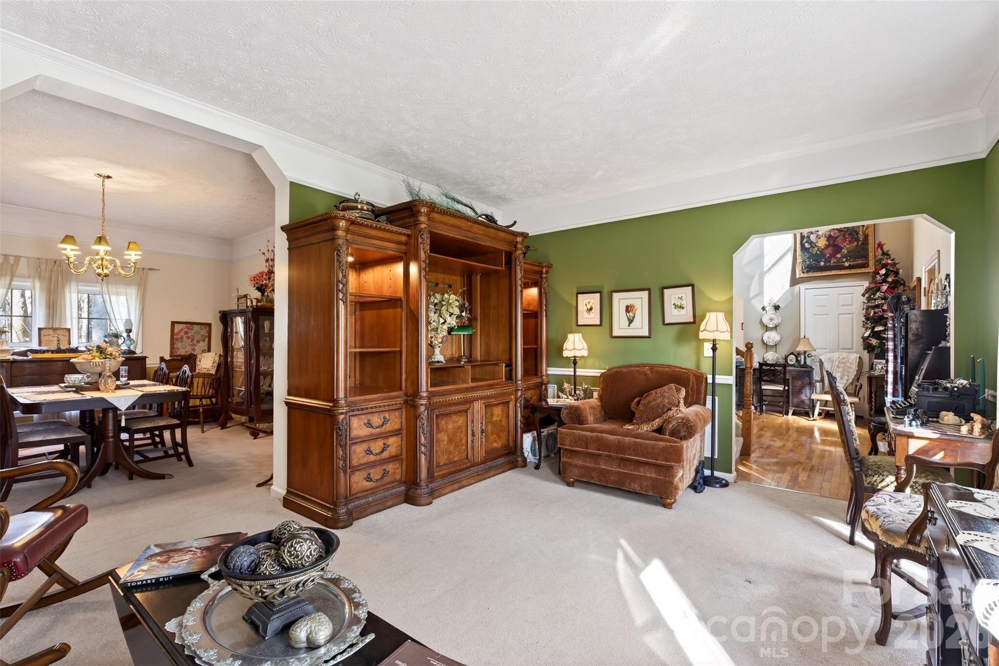 1146 Landrum Road — Columbus