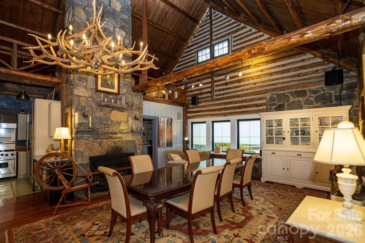 15 Chestnut Street — Tryon