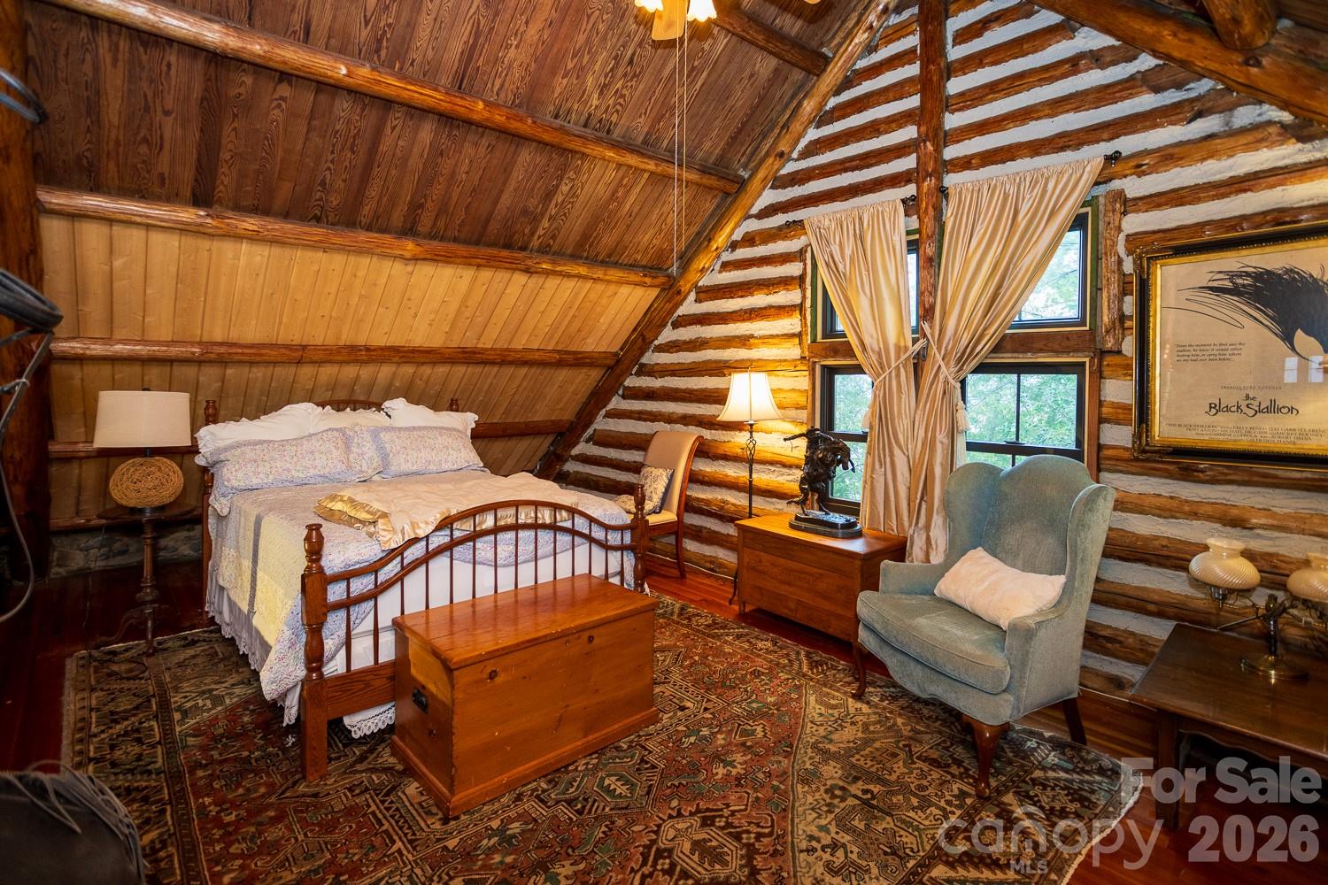 15 Chestnut Street — Tryon