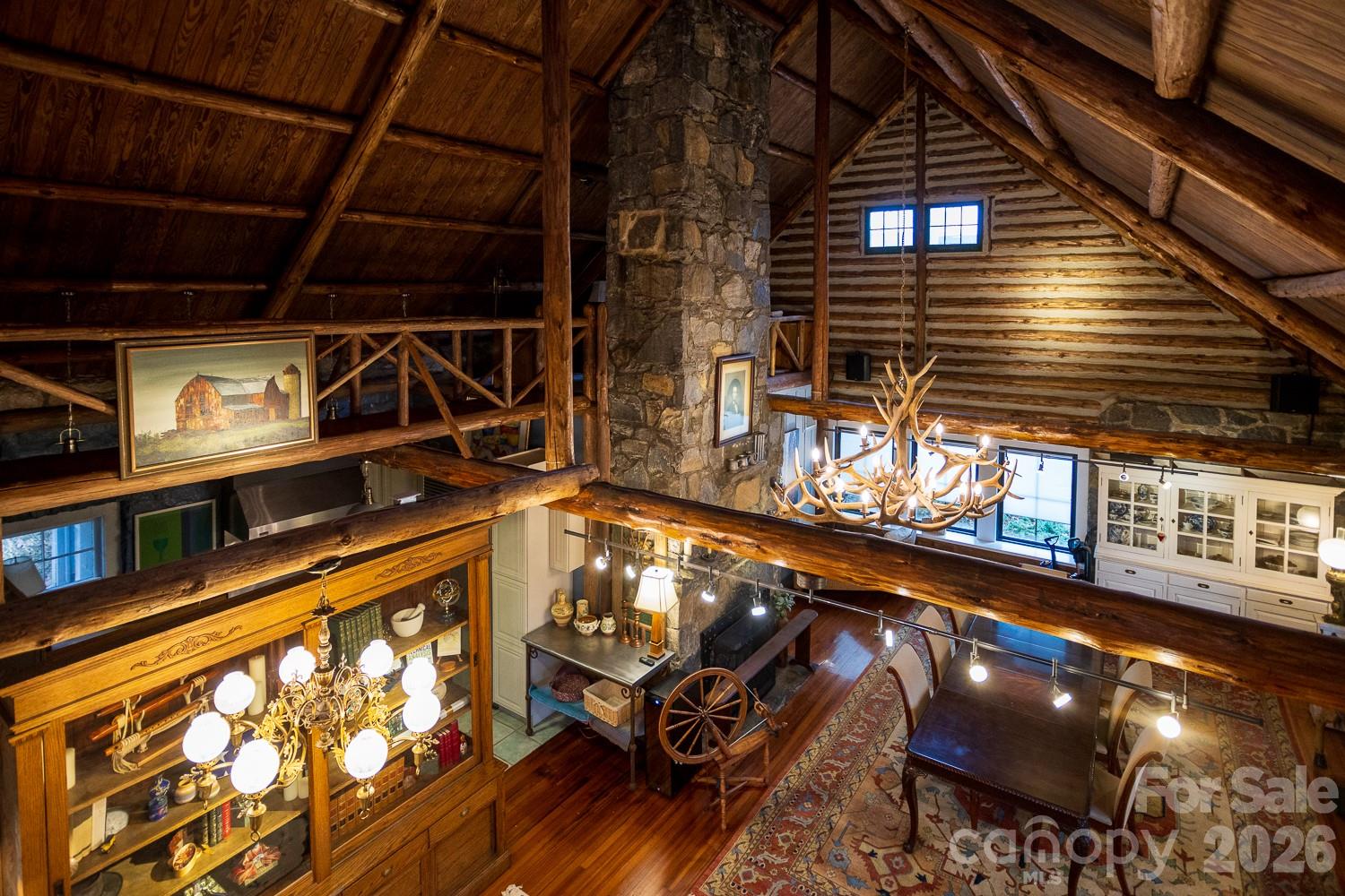 15 Chestnut Street — Tryon