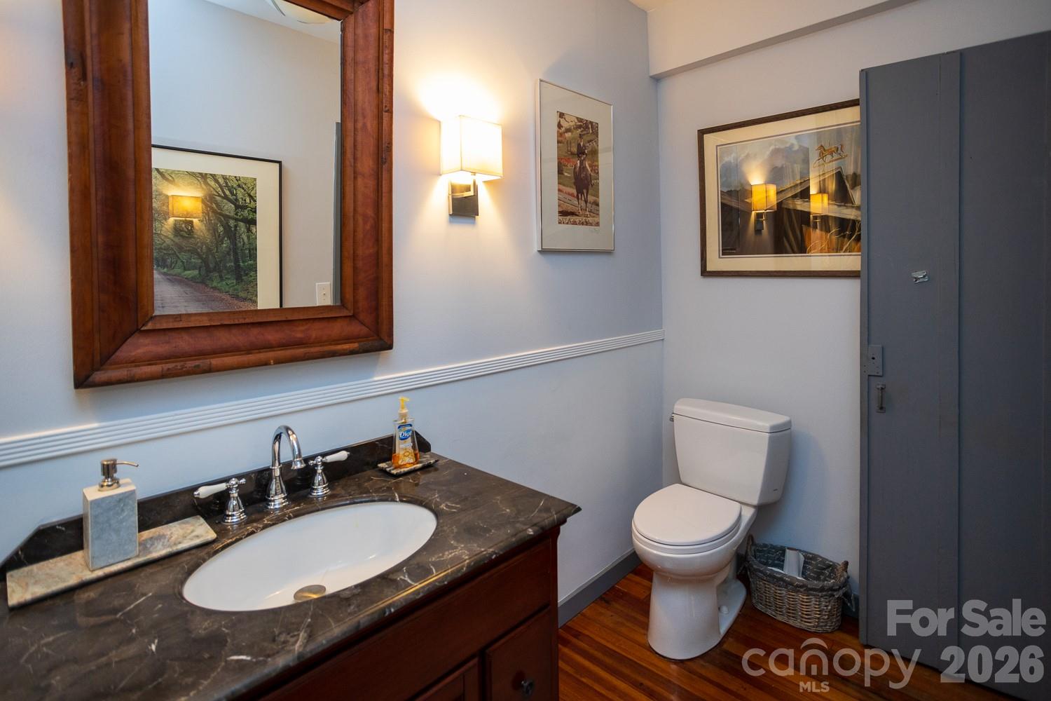 15 Chestnut Street — Tryon