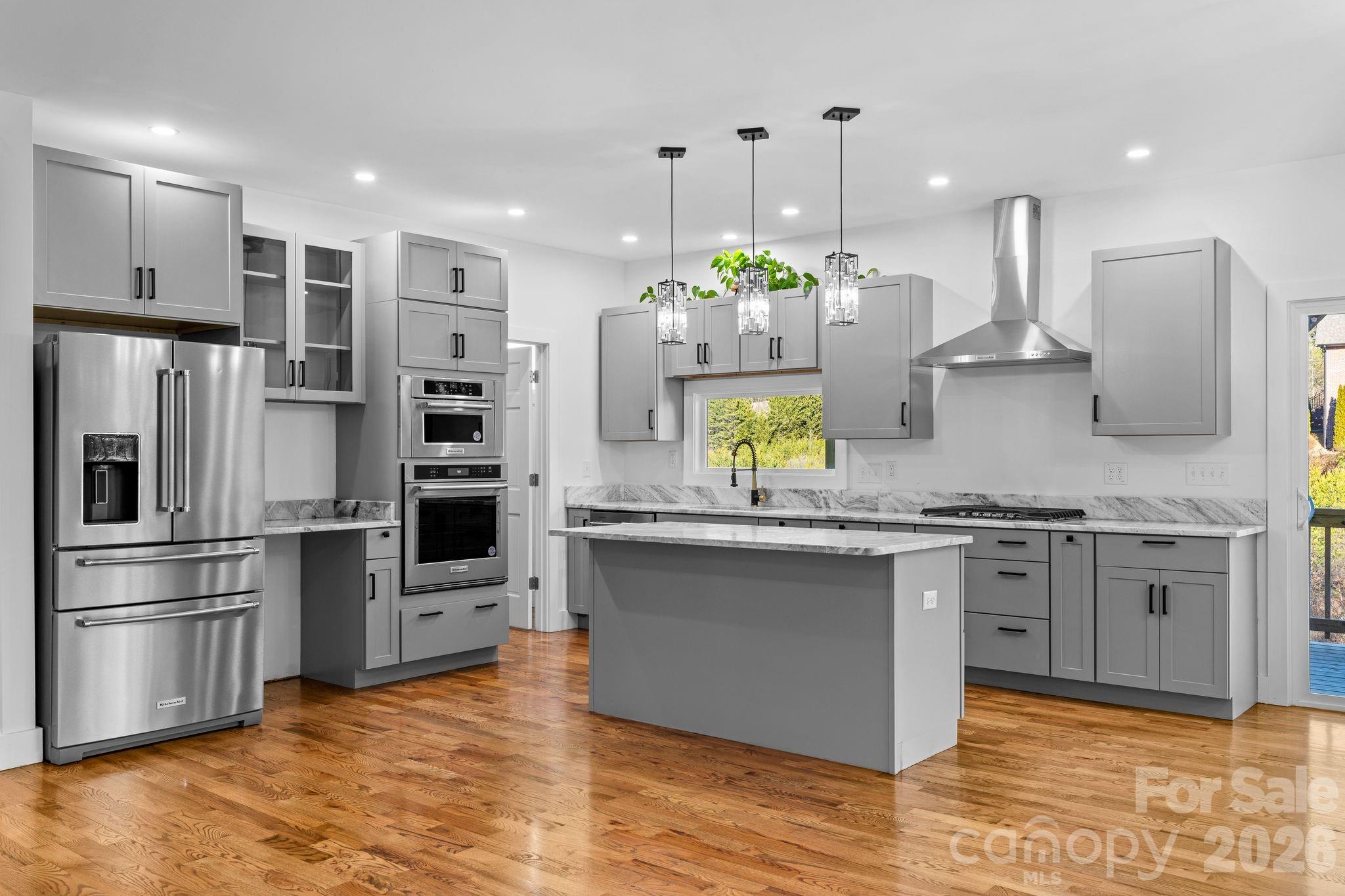 115 Nader Avenue — Weaverville