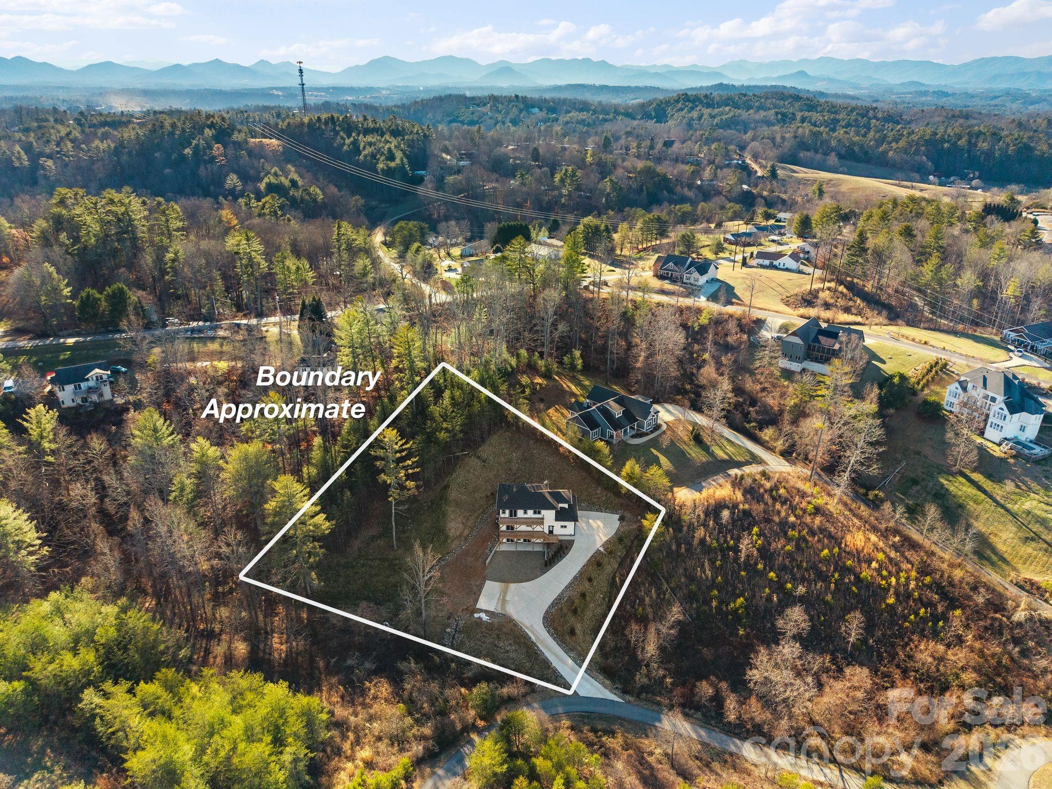 115 Nader Avenue — Weaverville