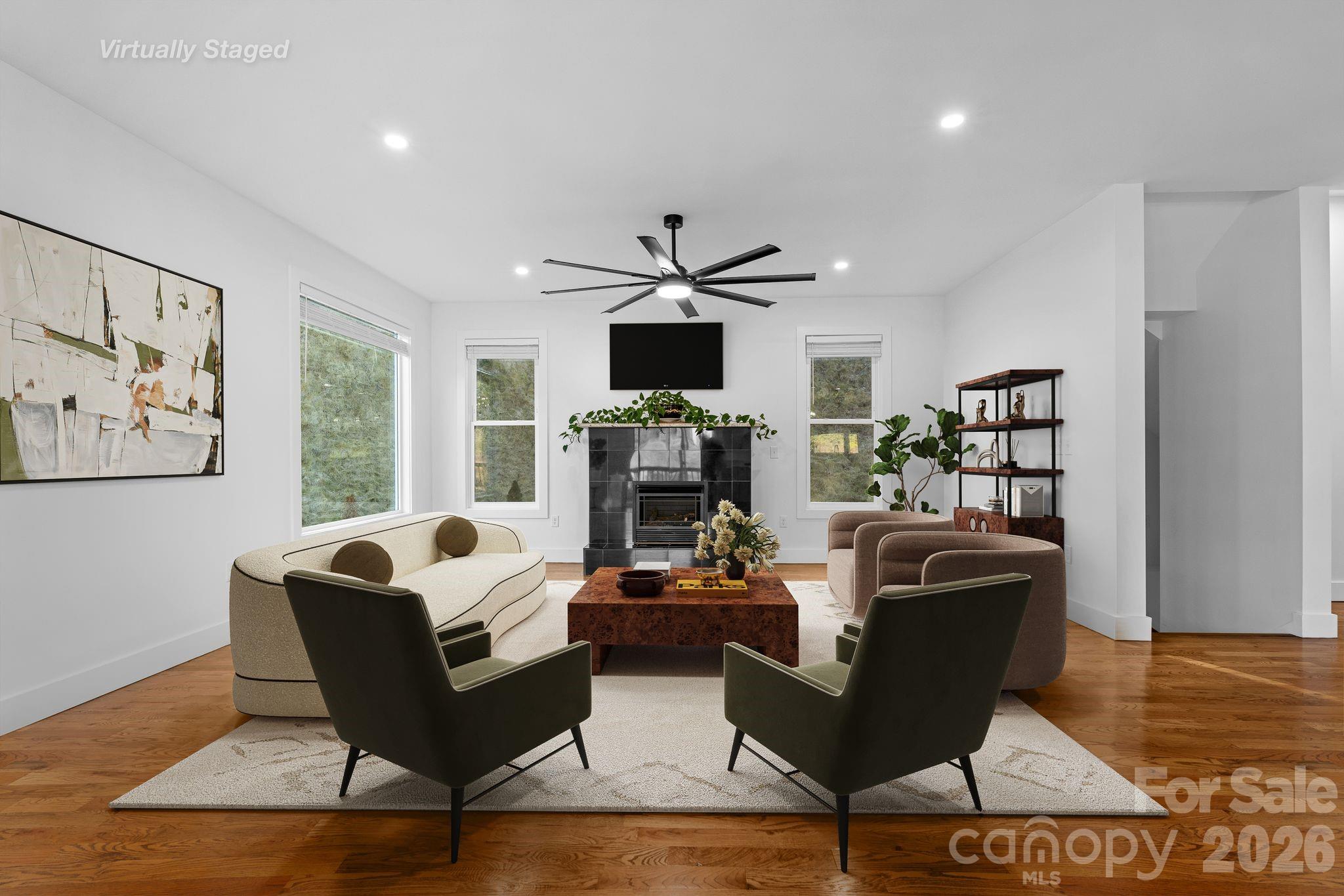 115 Nader Avenue — Weaverville