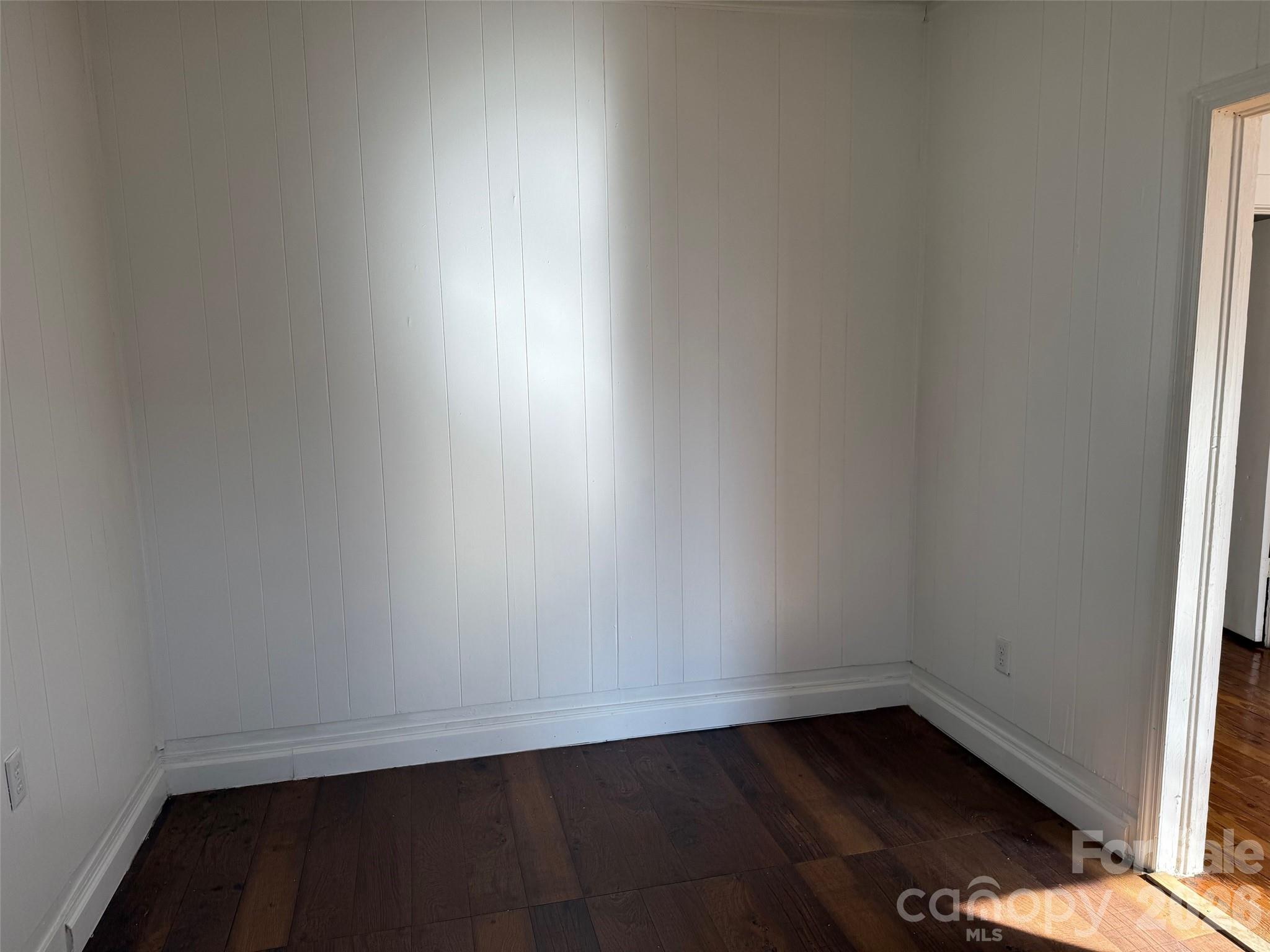 113 W 1st Street — Kershaw