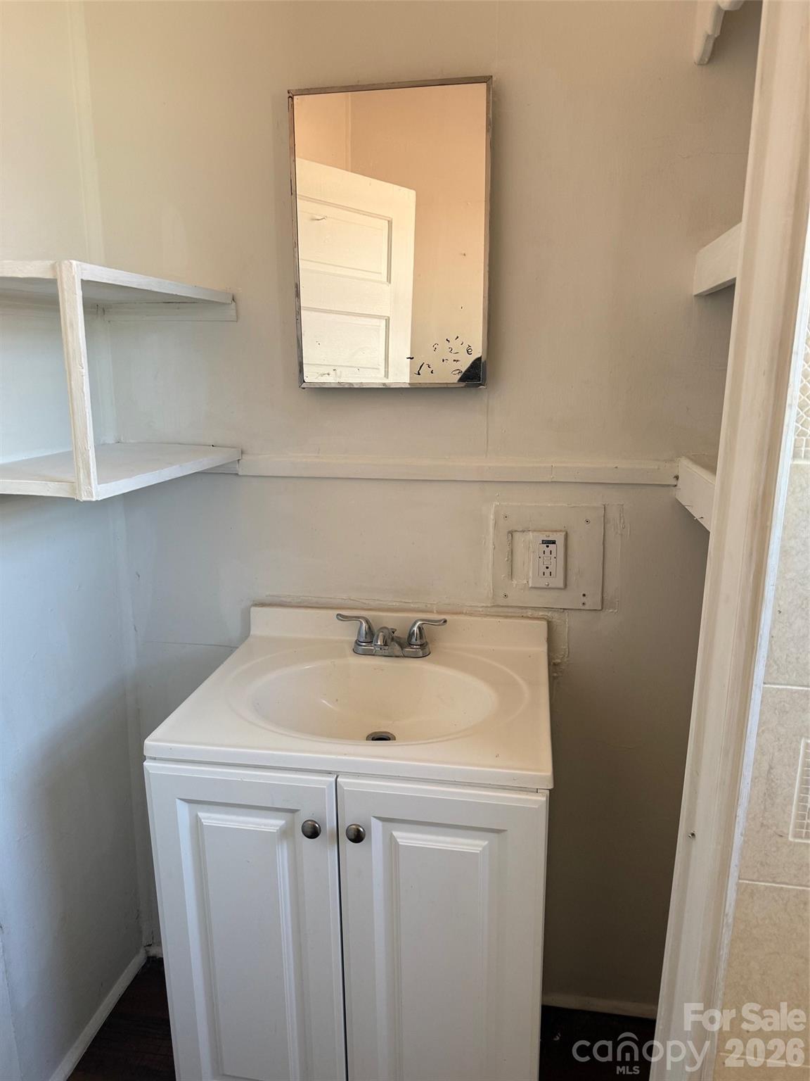 113 W 1st Street — Kershaw