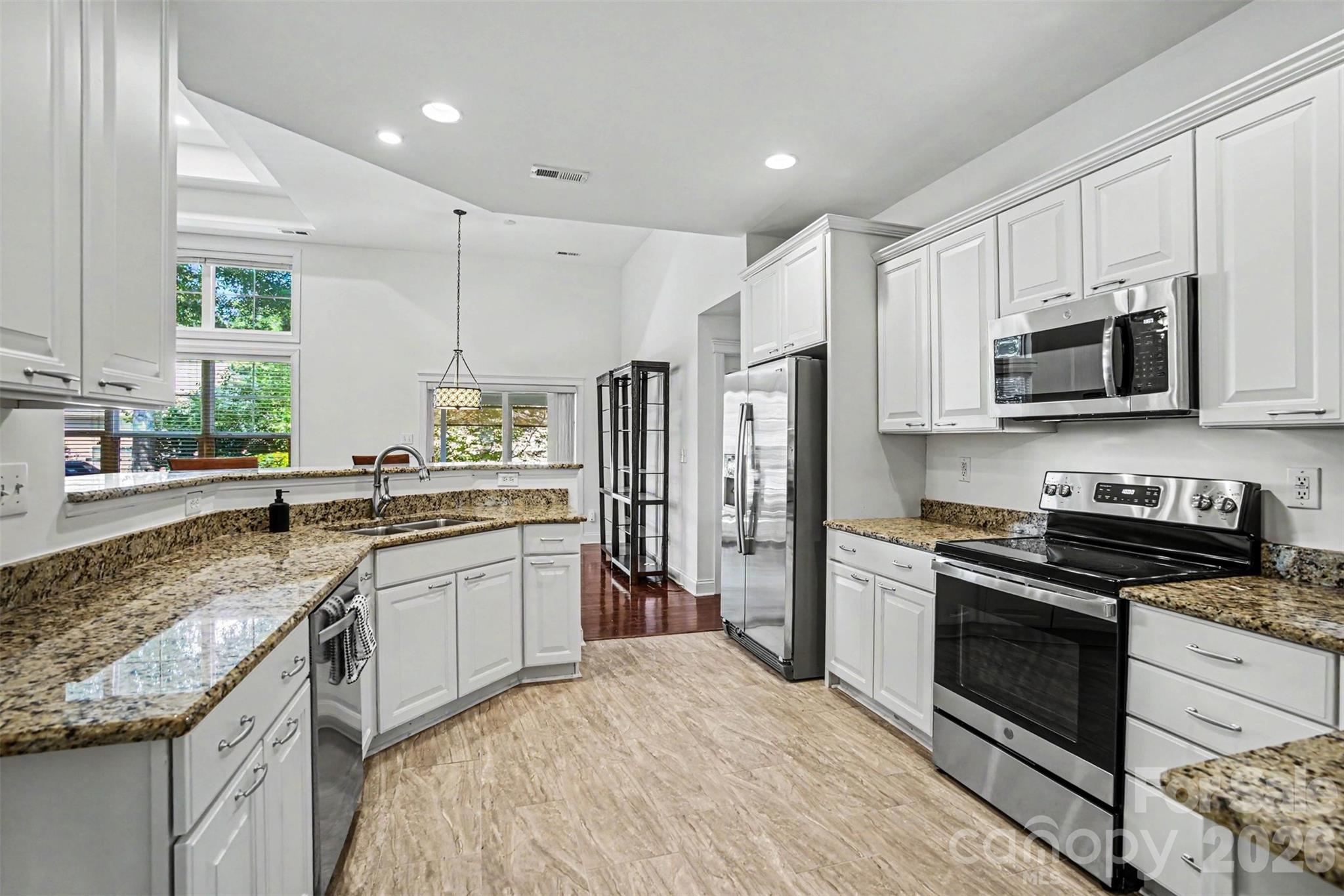 3108 Bidwell Avenue — Waxhaw