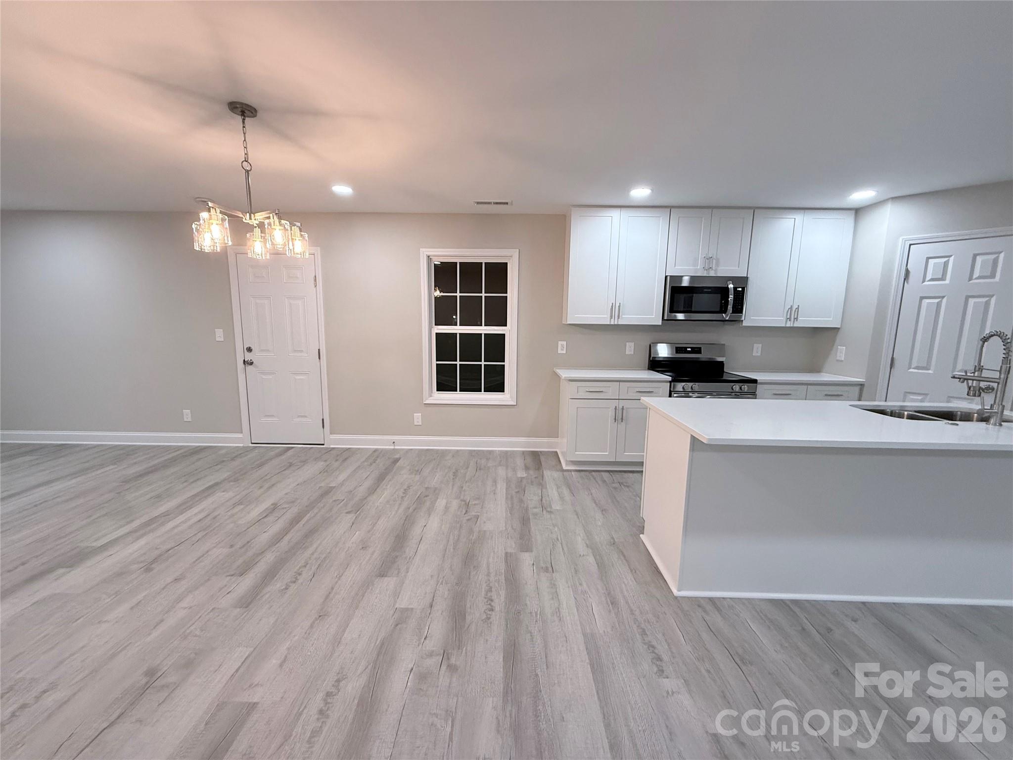 124 Peace Lane — Mooresville