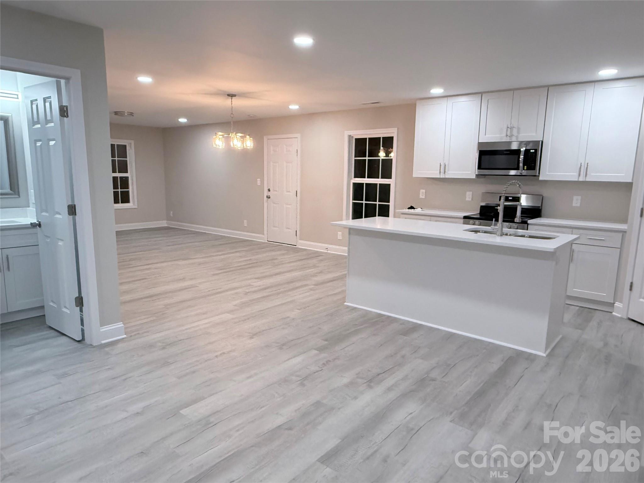 124 Peace Lane — Mooresville