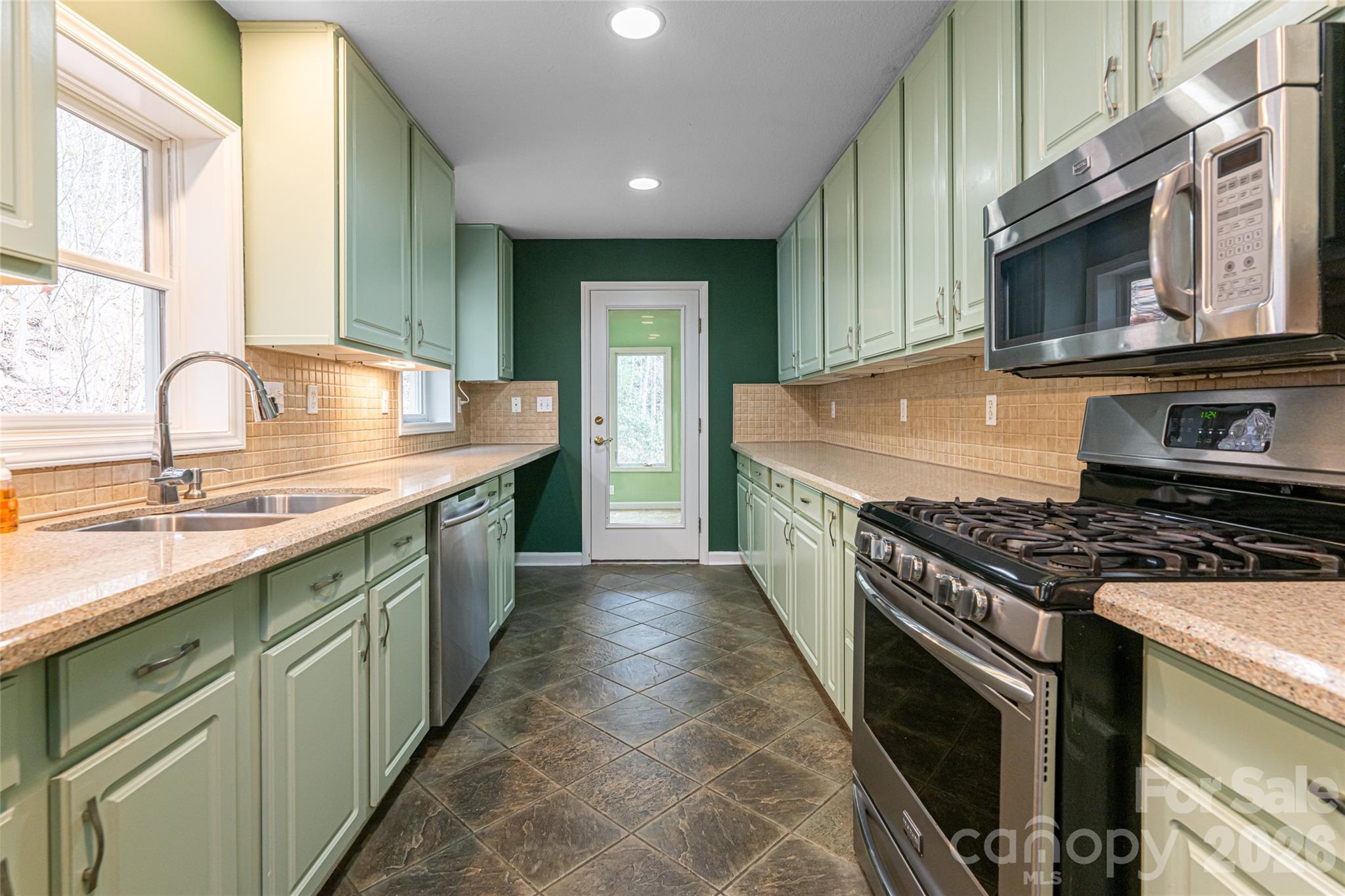 31 Timber Park Drive — Black Mountain