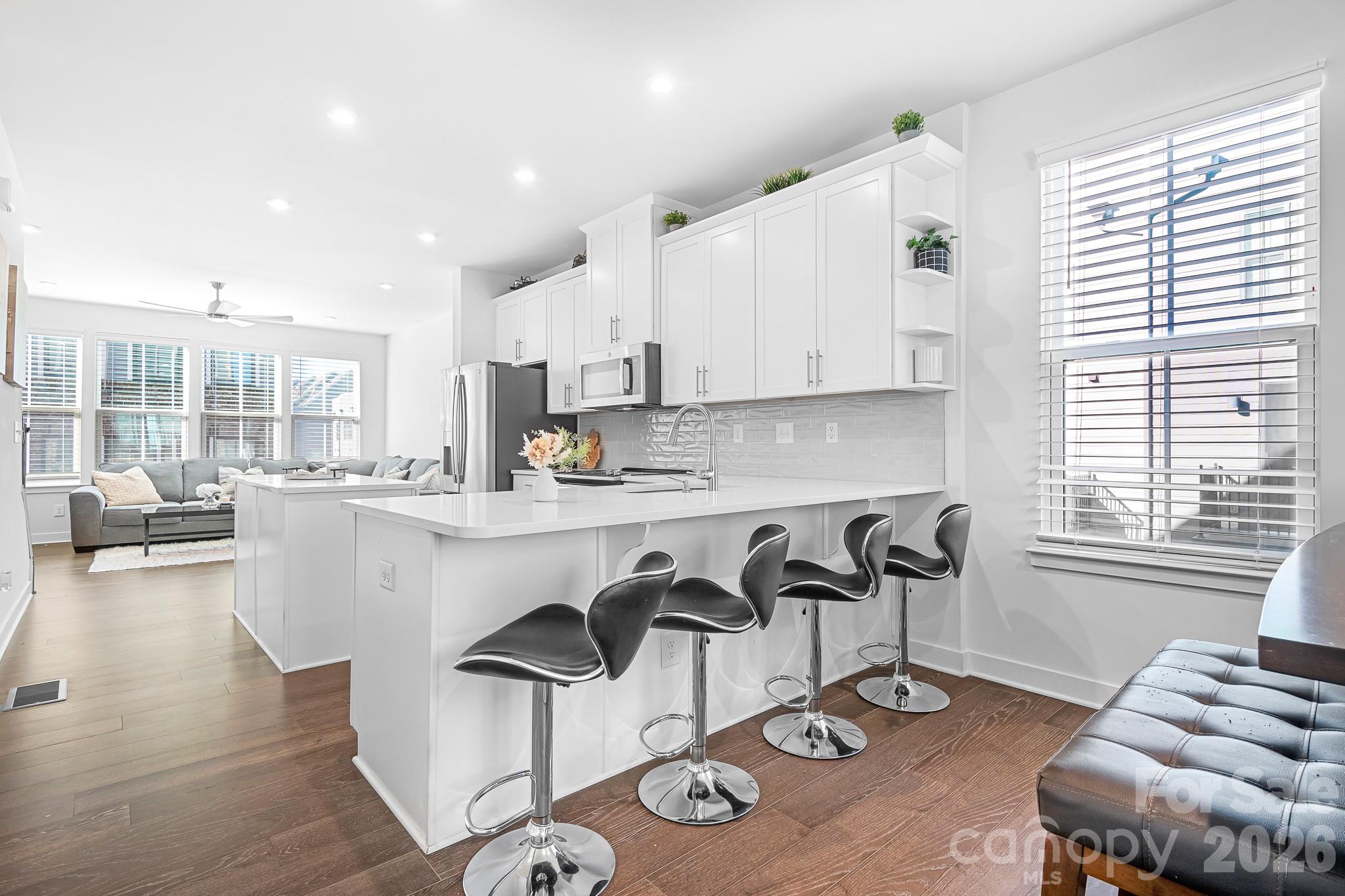 1226 Gleason Way — Charlotte