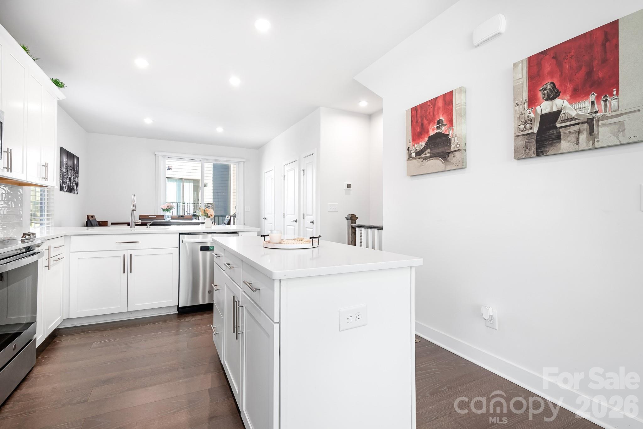 1226 Gleason Way — Charlotte