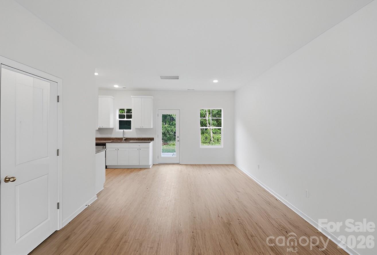 1120 7th Street — Statesville