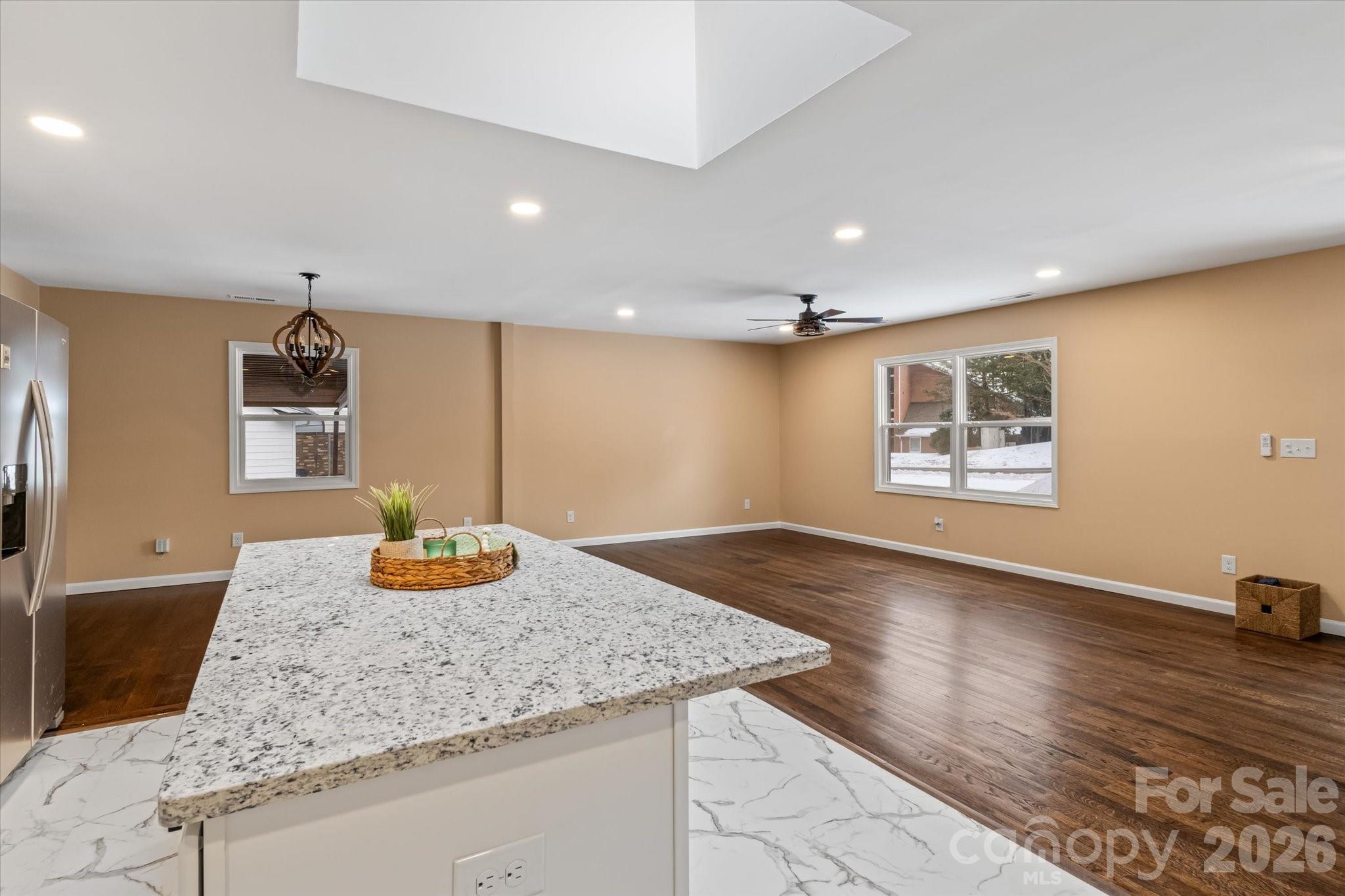1090 Shalimar Drive — Winston Salem