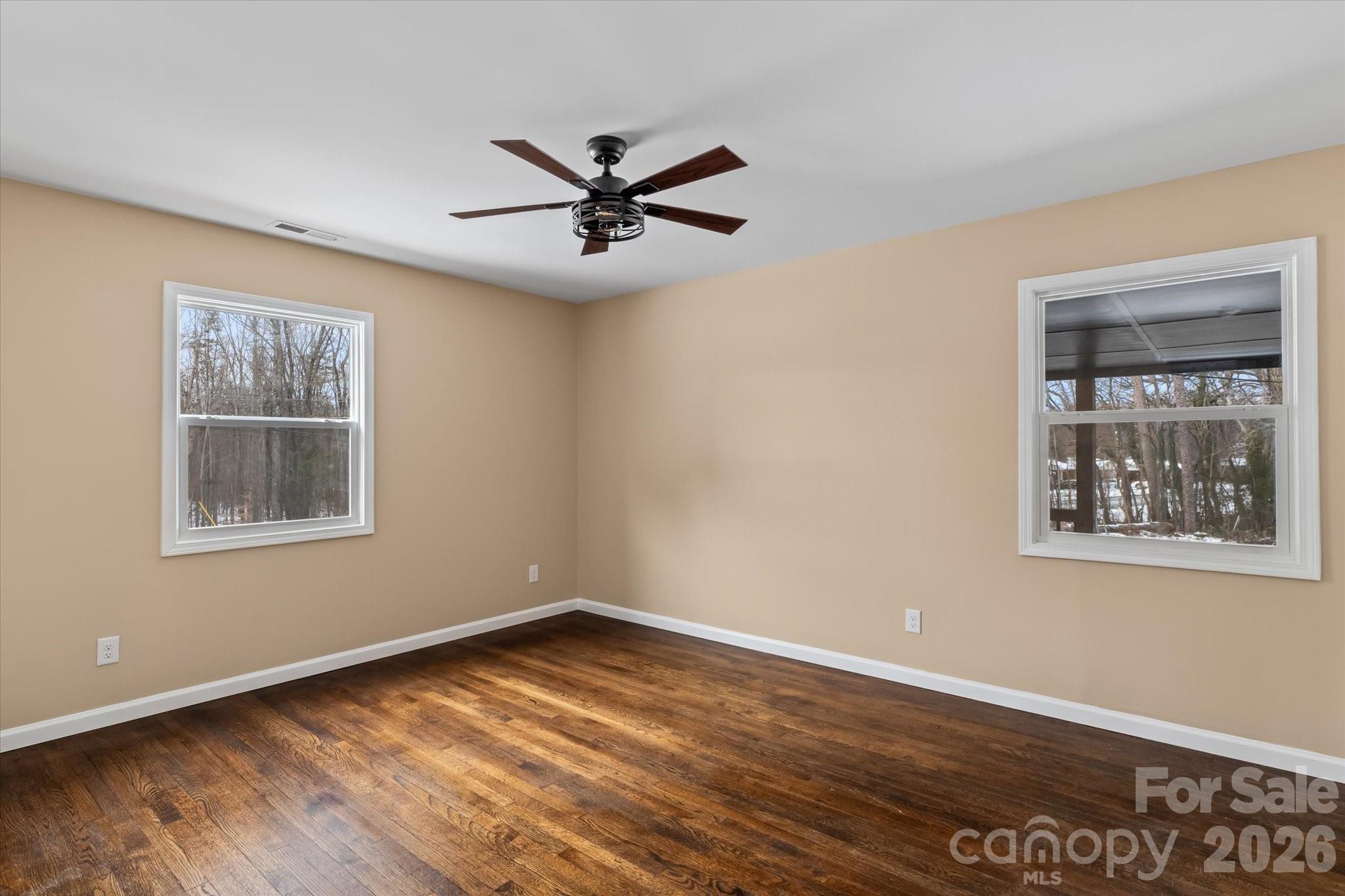 1090 Shalimar Drive — Winston Salem