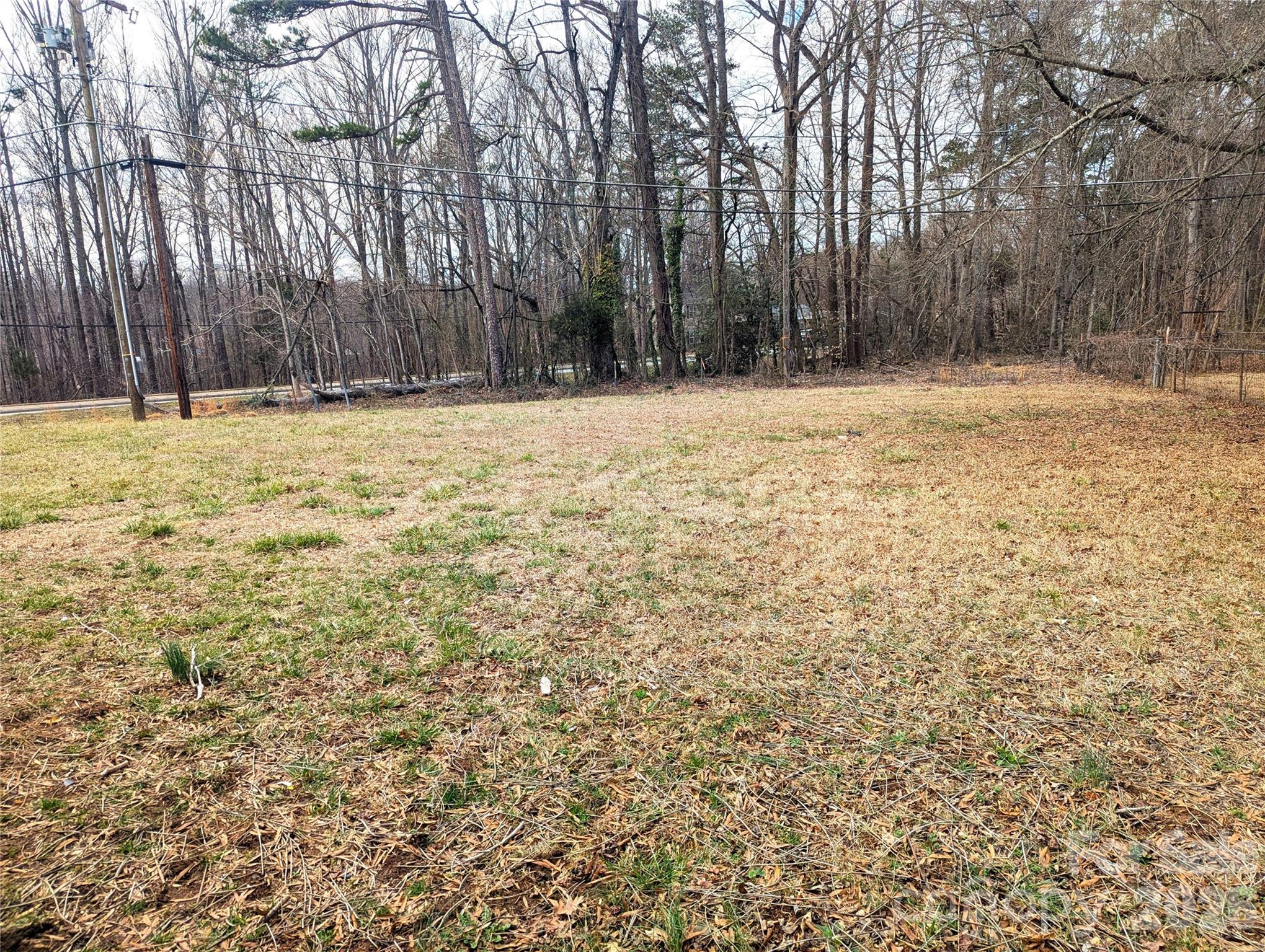 1090 Shalimar Drive — Winston Salem
