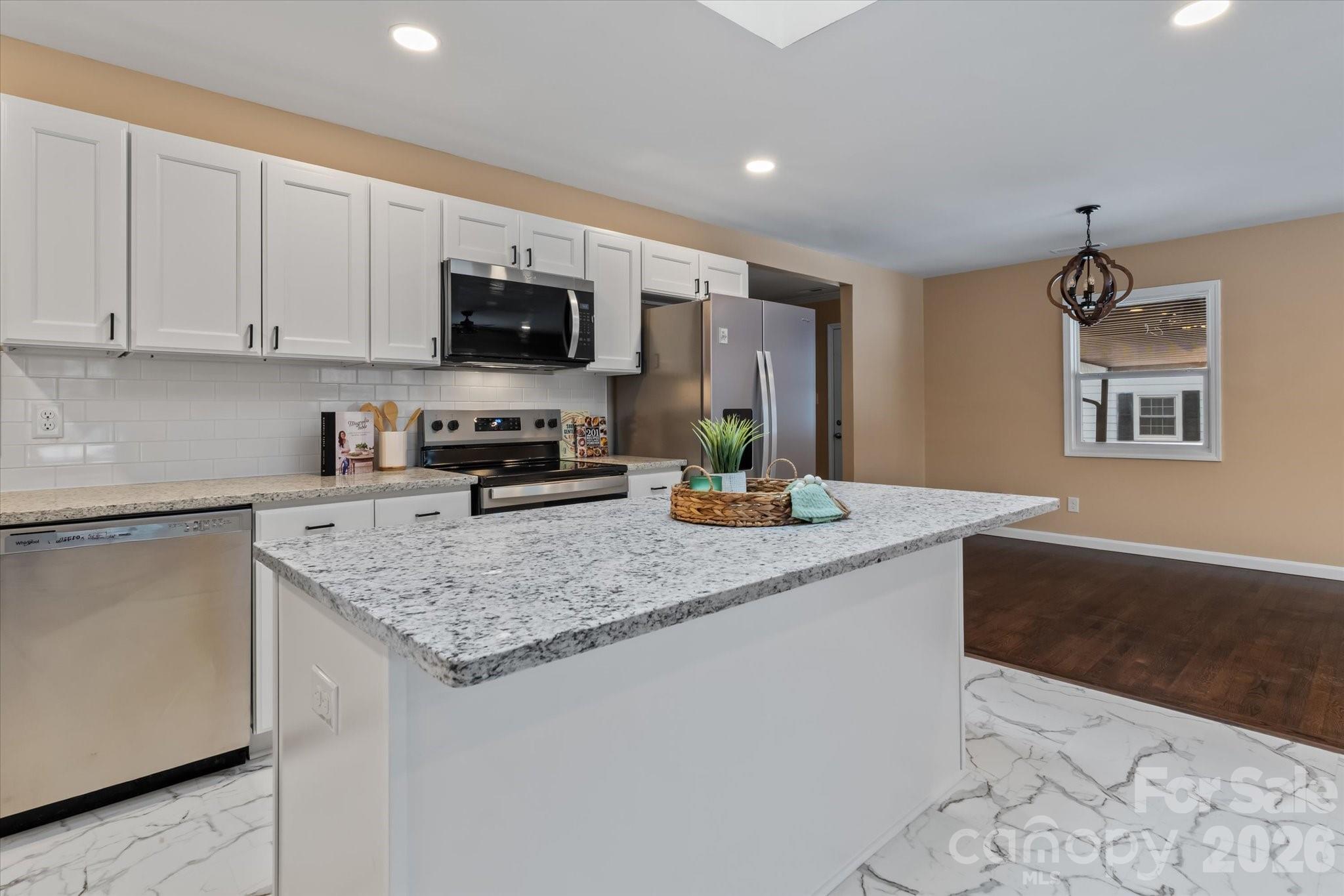 1090 Shalimar Drive — Winston Salem