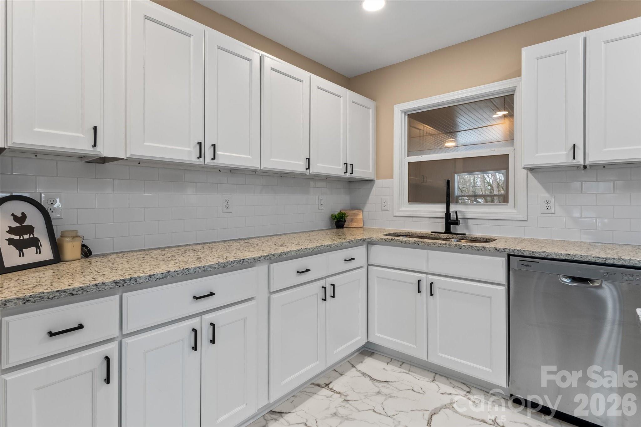 1090 Shalimar Drive — Winston Salem