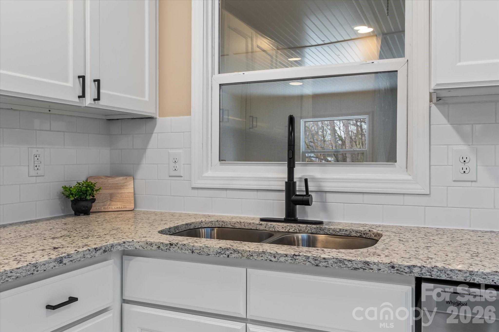 1090 Shalimar Drive — Winston Salem