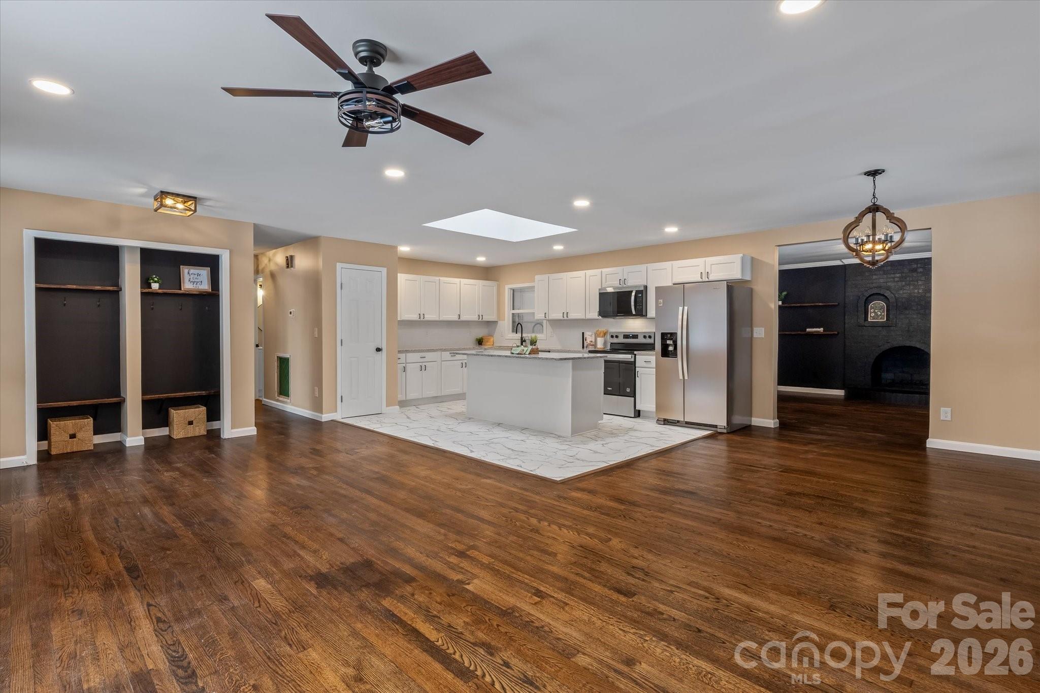 1090 Shalimar Drive — Winston Salem