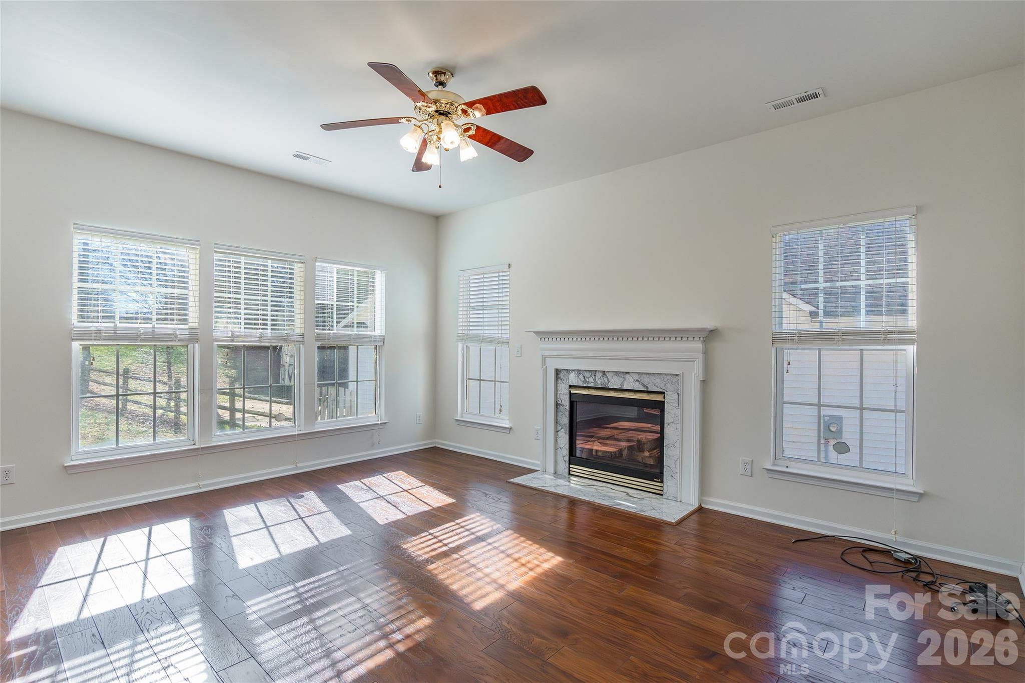 11938 Harmon Lane — Pineville