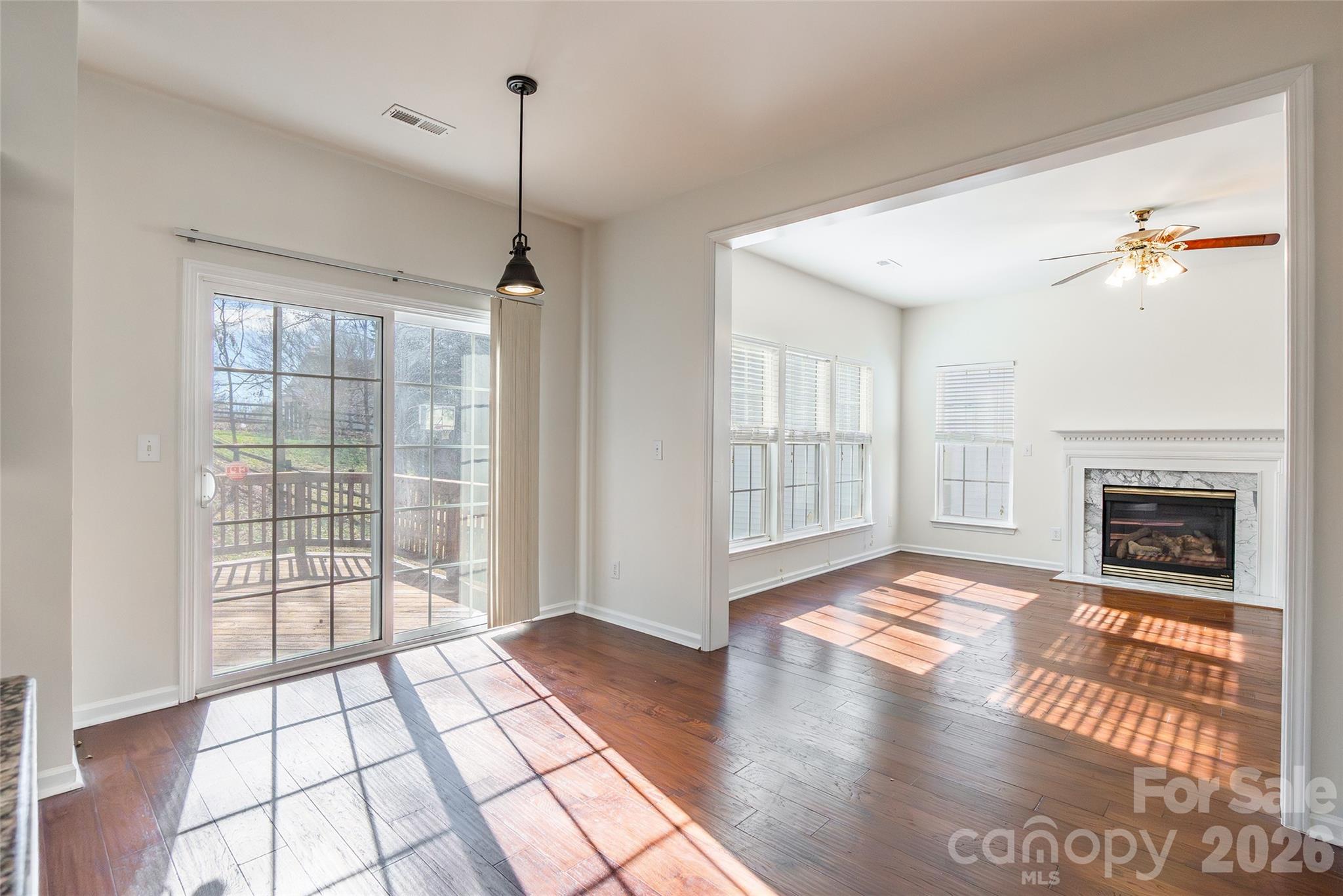 11938 Harmon Lane — Pineville