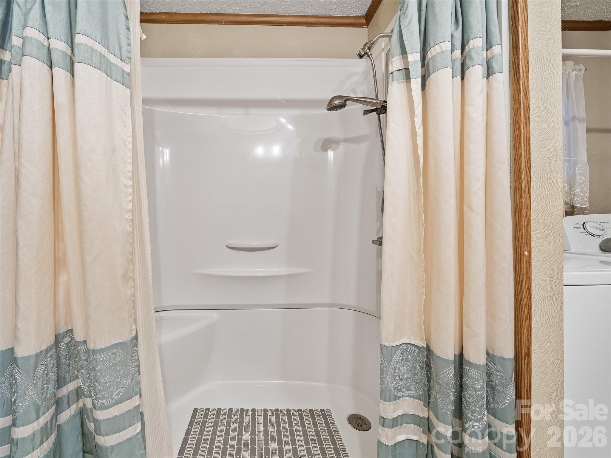 1280 Hamburg Road — Bakersville
