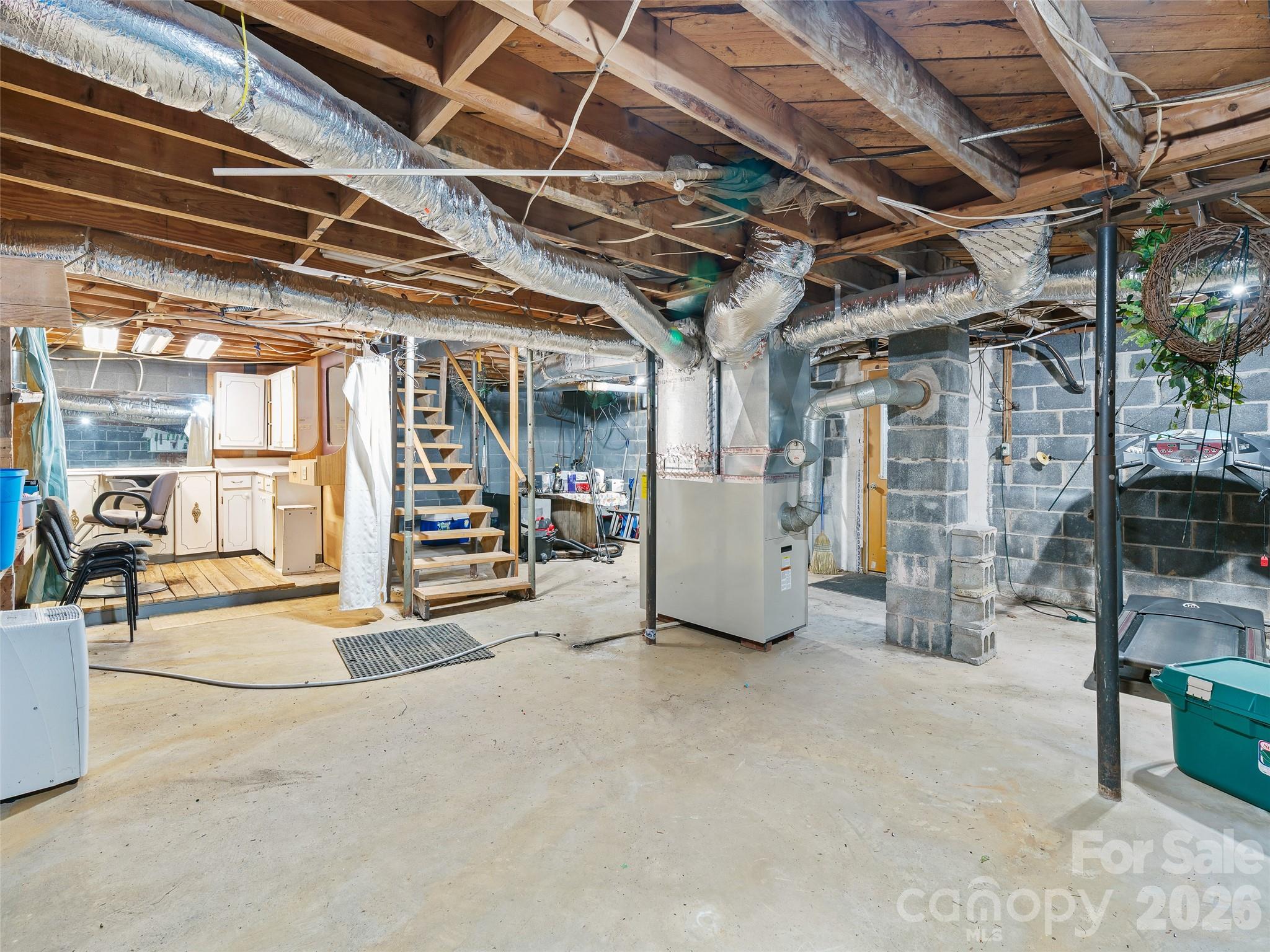 1280 Hamburg Road — Bakersville
