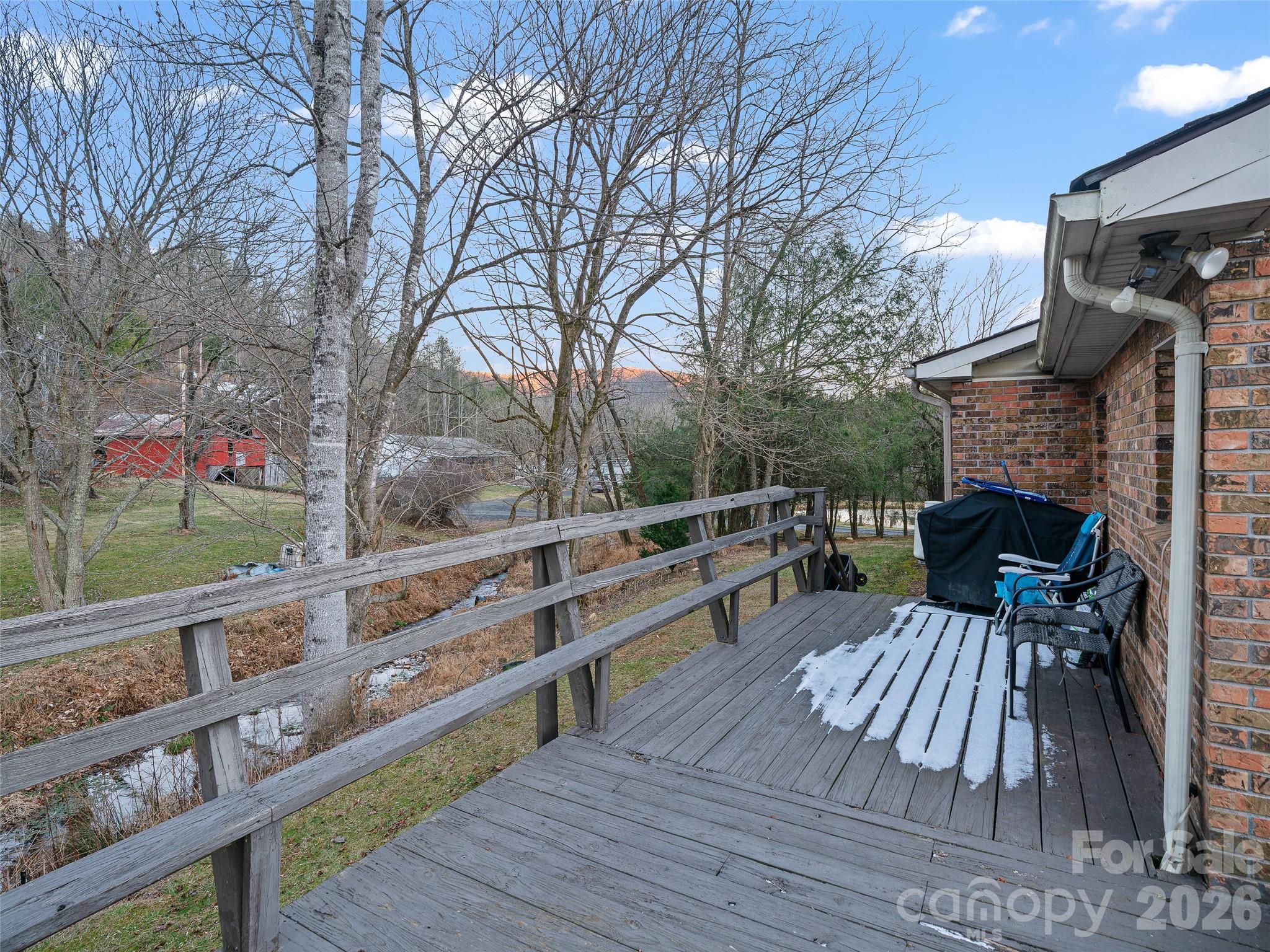 1280 Hamburg Road — Bakersville