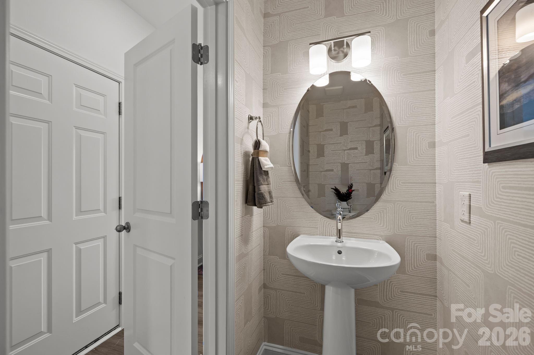 2226 Gladwyne Place — Charlotte