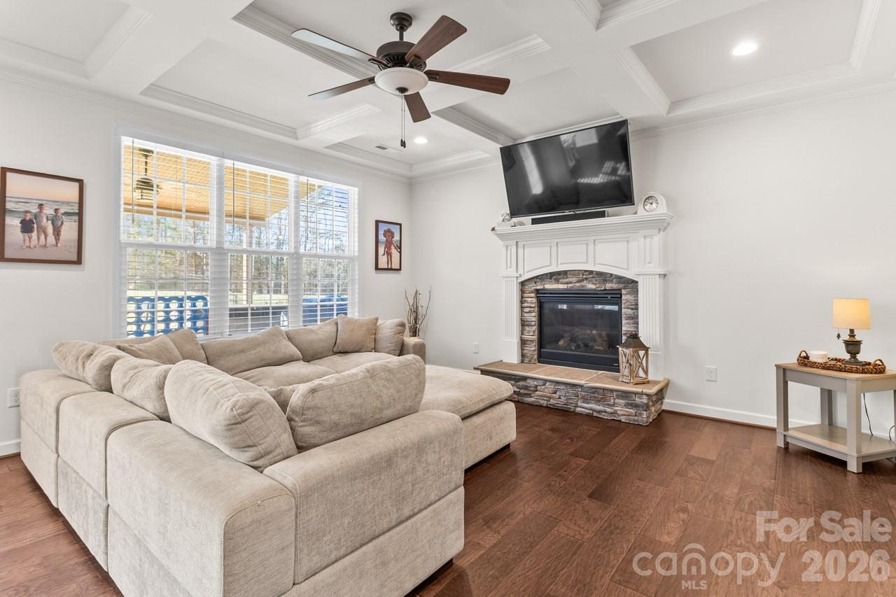135 Holly Ridge Drive — Mooresville