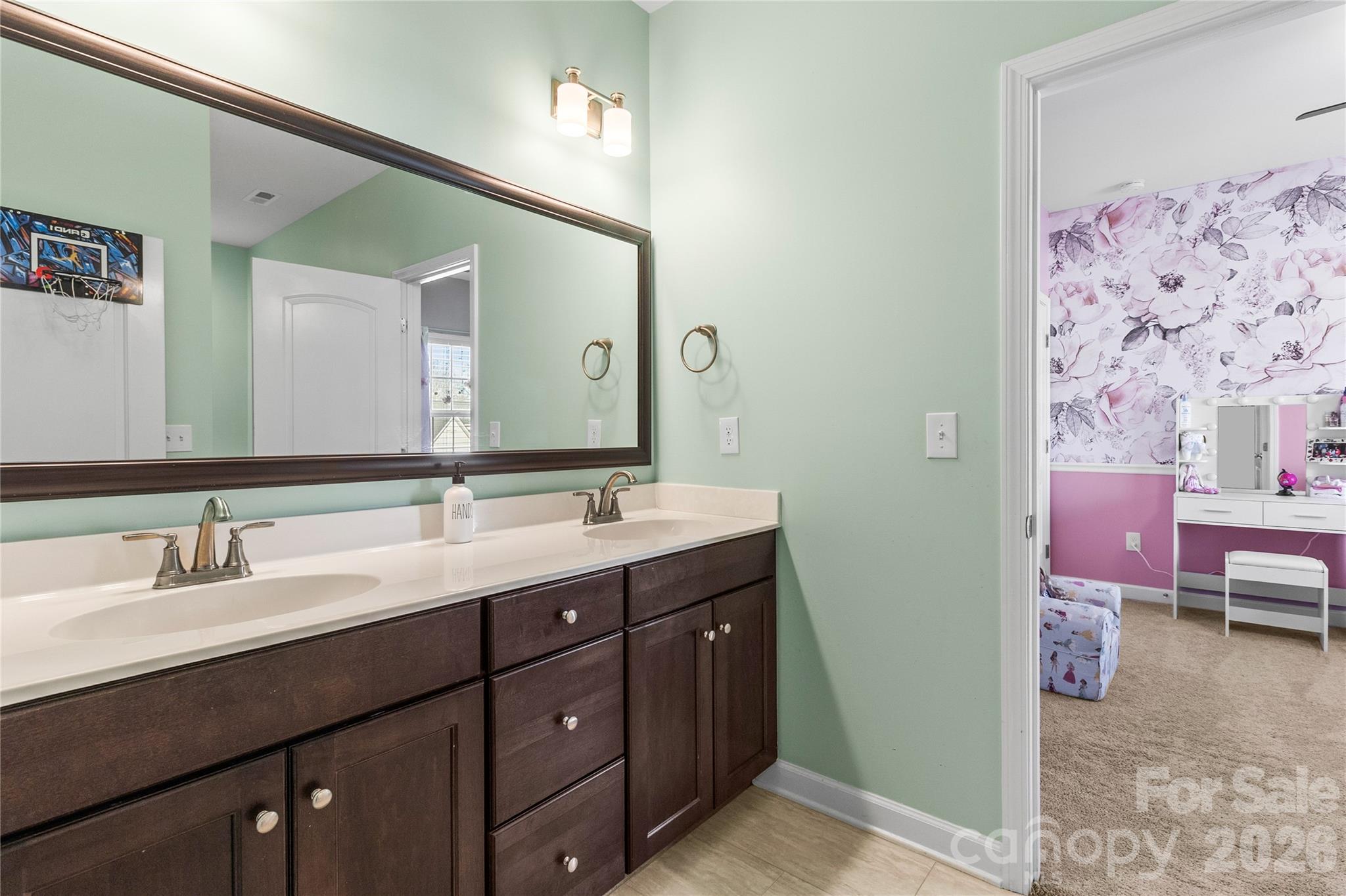 135 Holly Ridge Drive — Mooresville