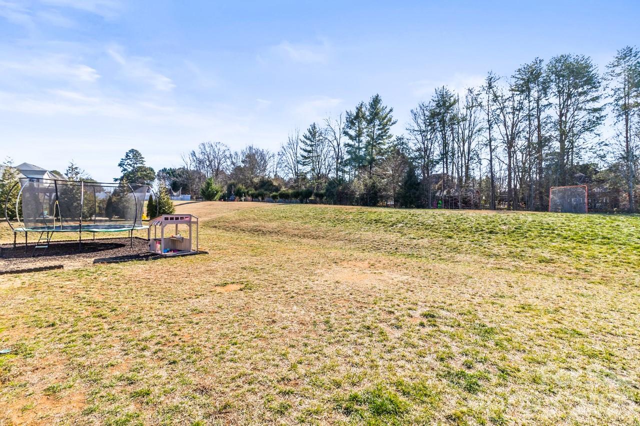 135 Holly Ridge Drive — Mooresville