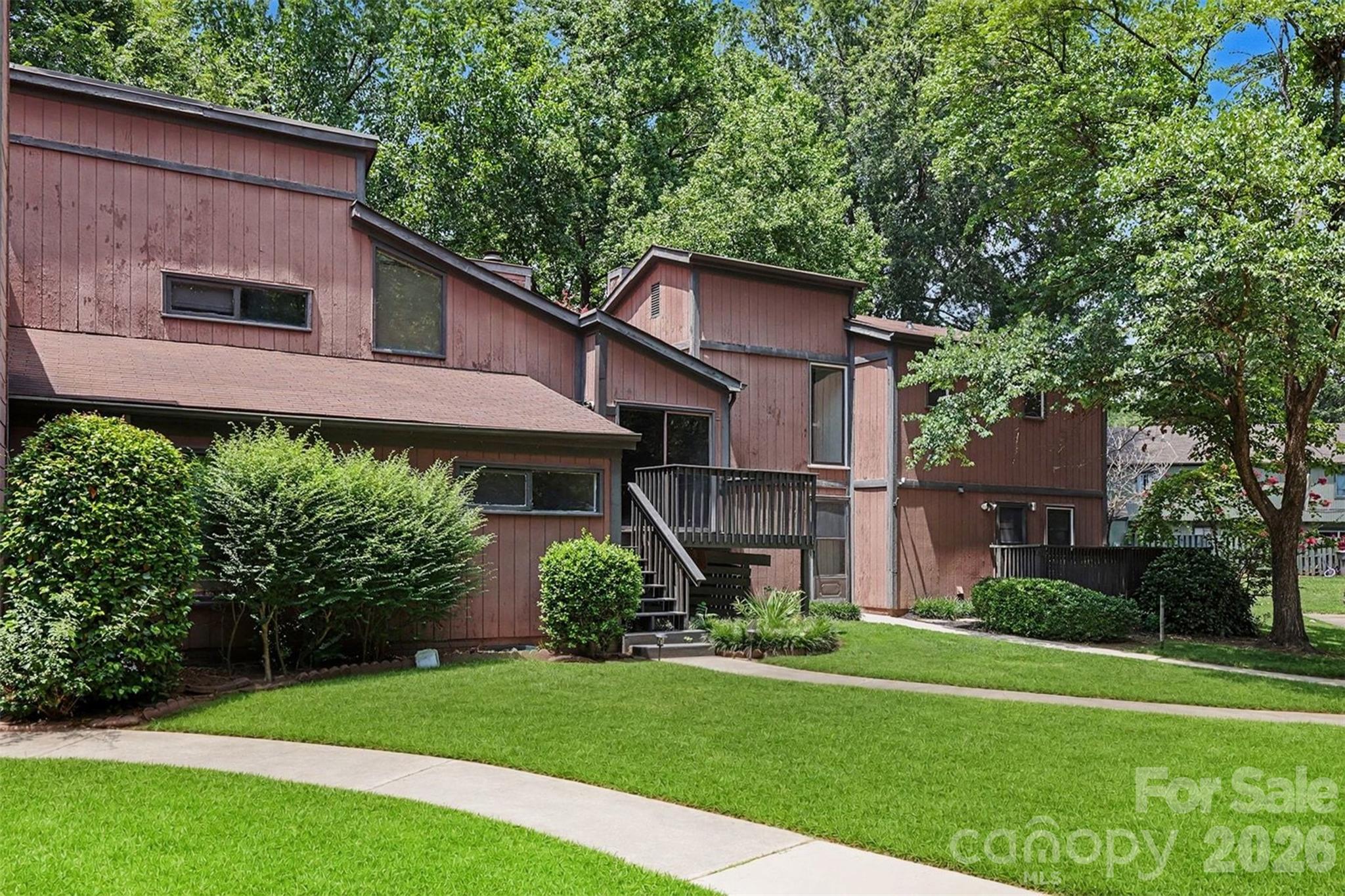 6102 Honeysuckle Lane — Charlotte