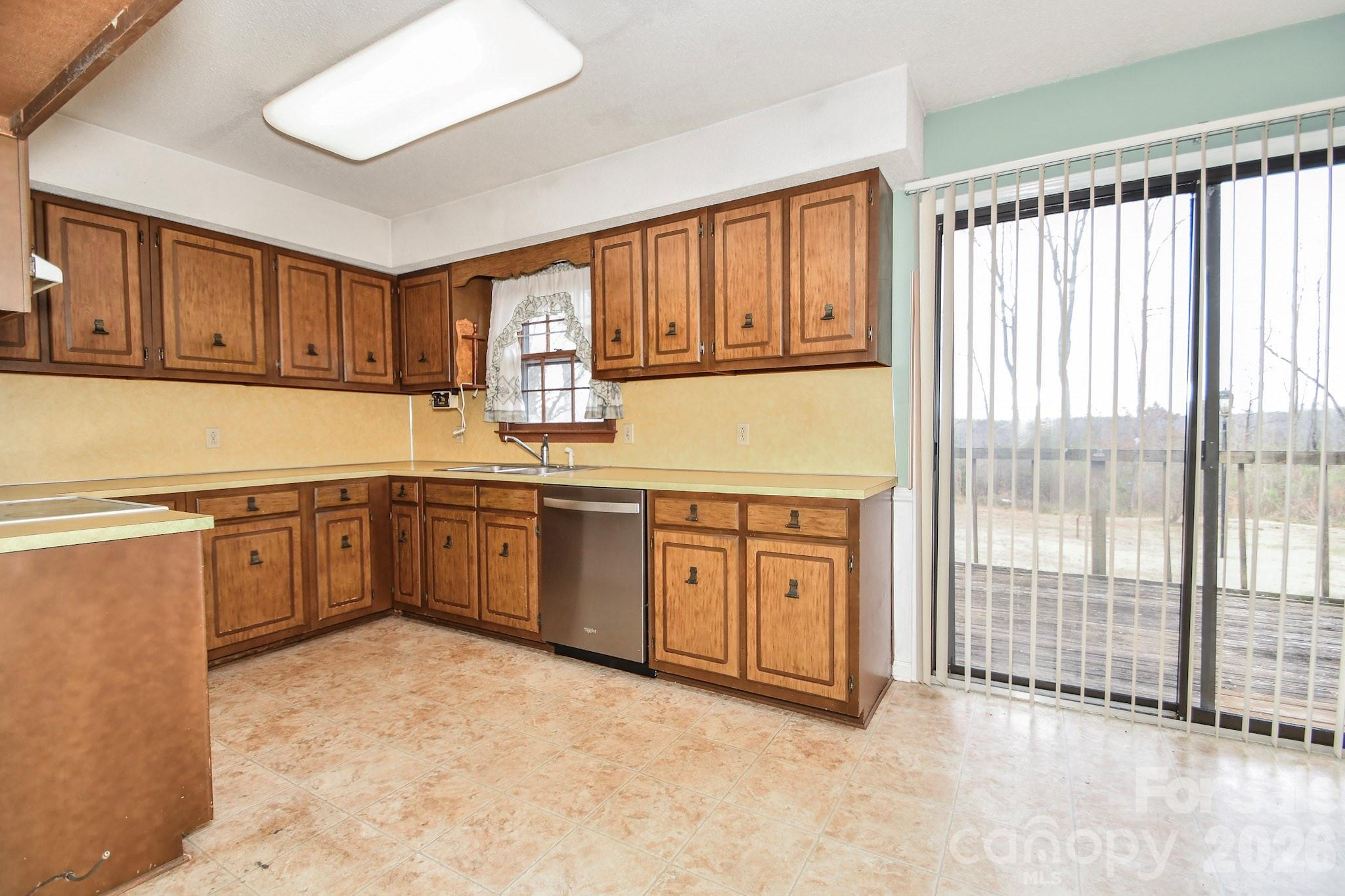 2209 Waverly Drive — Monroe