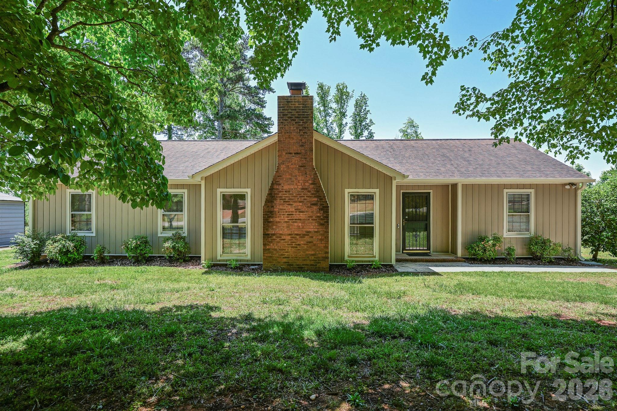 2209 Waverly Drive — Monroe
