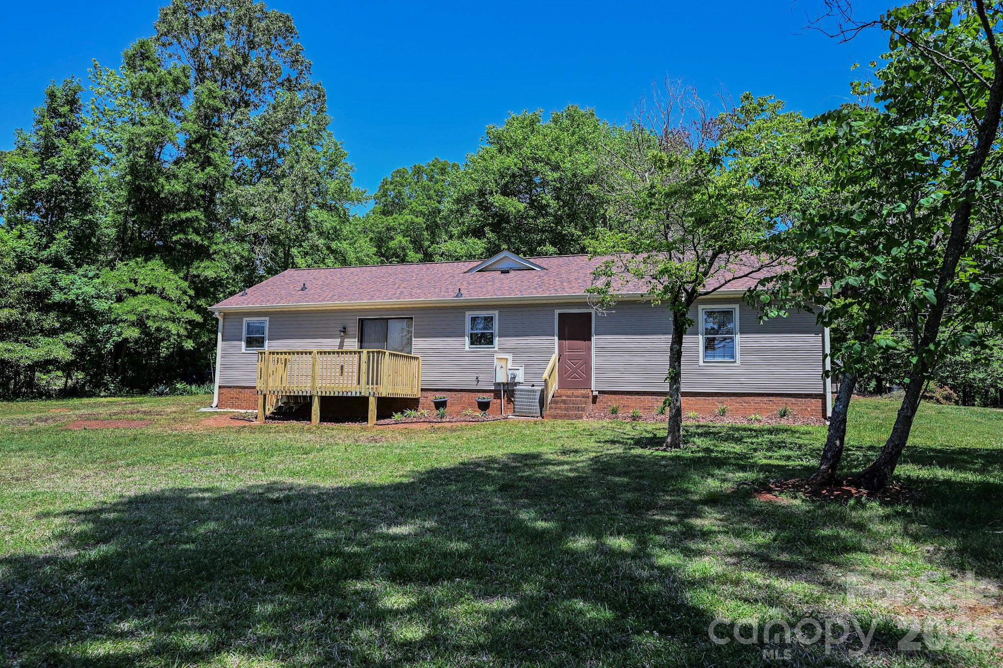 2209 Waverly Drive — Monroe