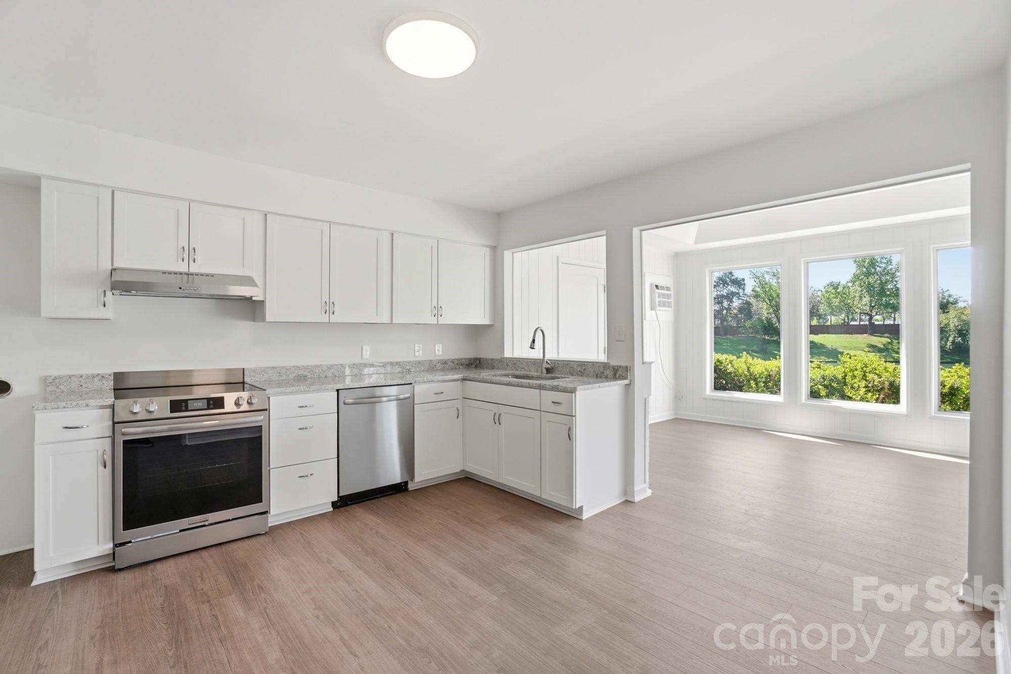 7027 Quail Hill Road — Charlotte