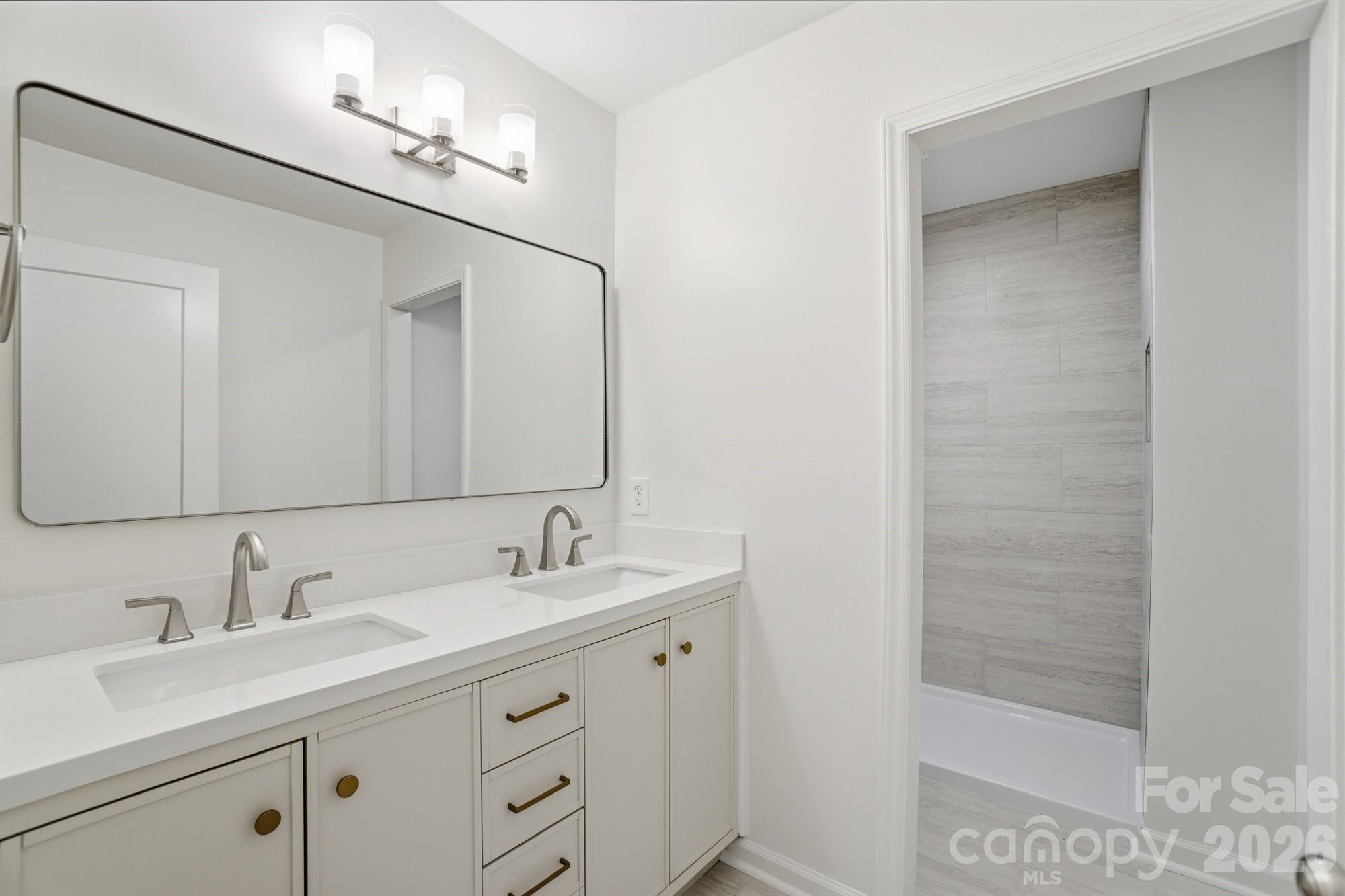 7027 Quail Hill Road — Charlotte