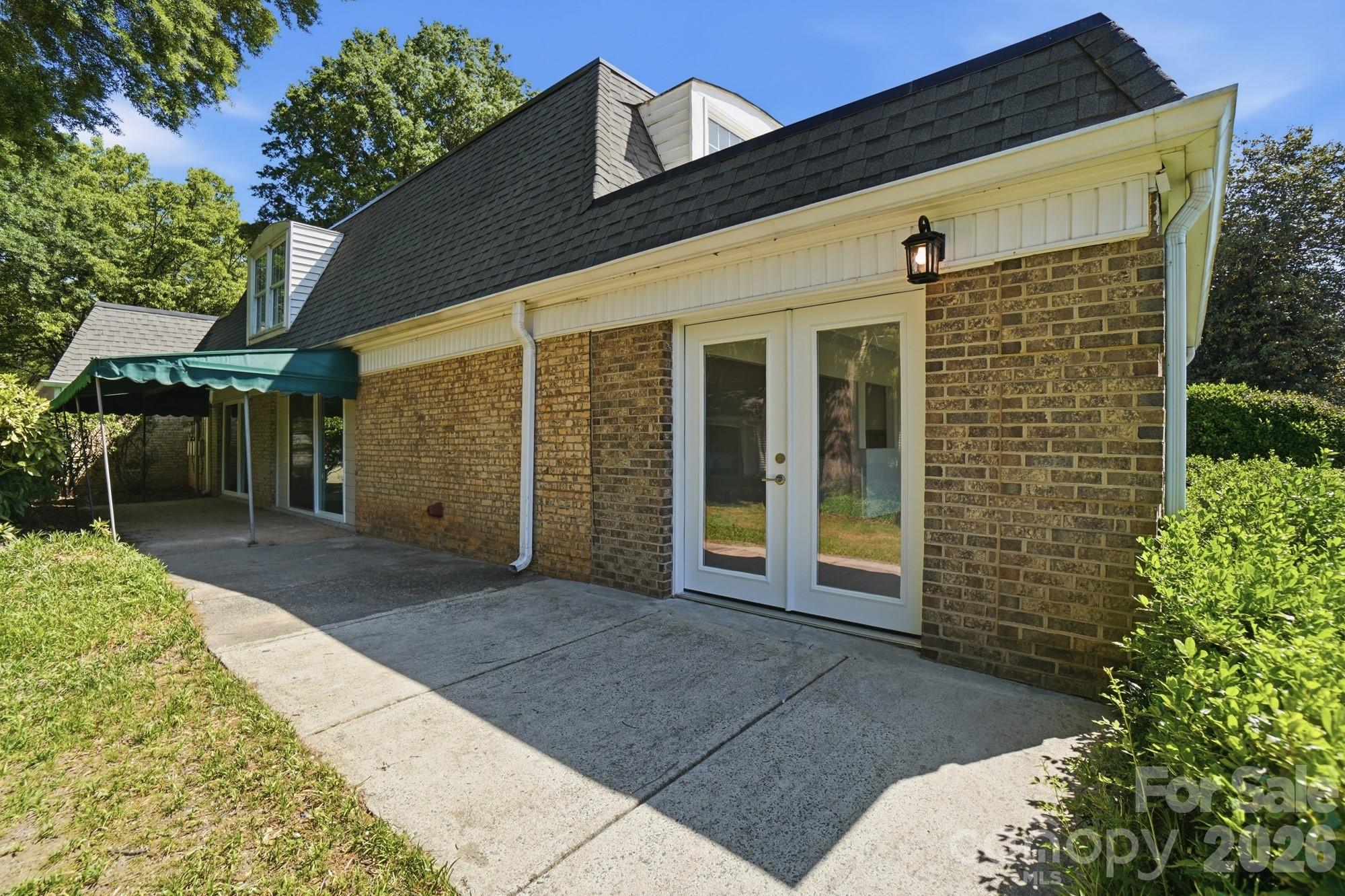 7027 Quail Hill Road — Charlotte