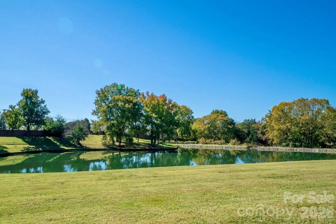7027 Quail Hill Road — Charlotte