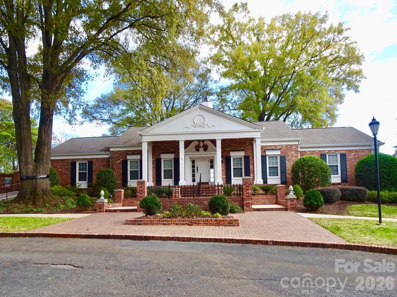 7027 Quail Hill Road — Charlotte