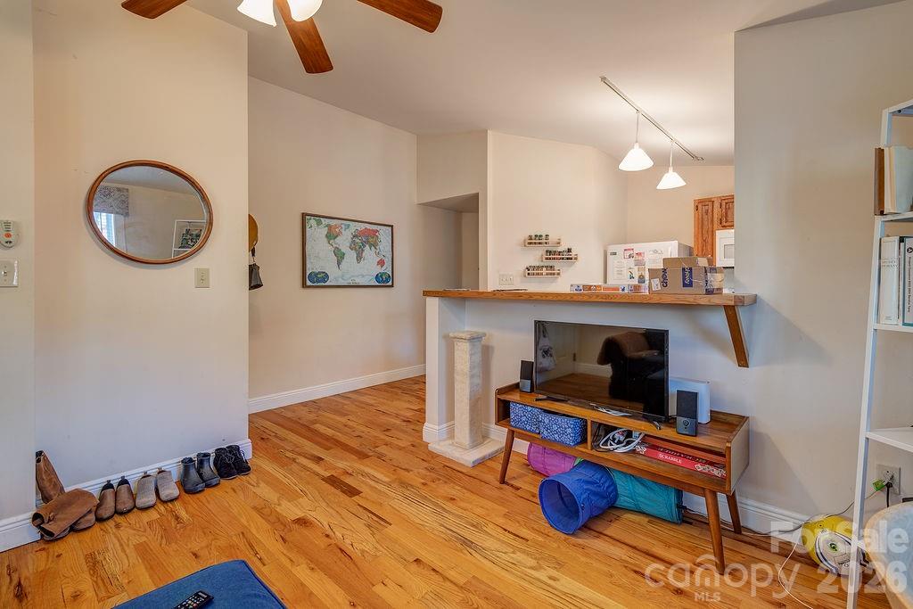 54 N Liberty Street — Asheville