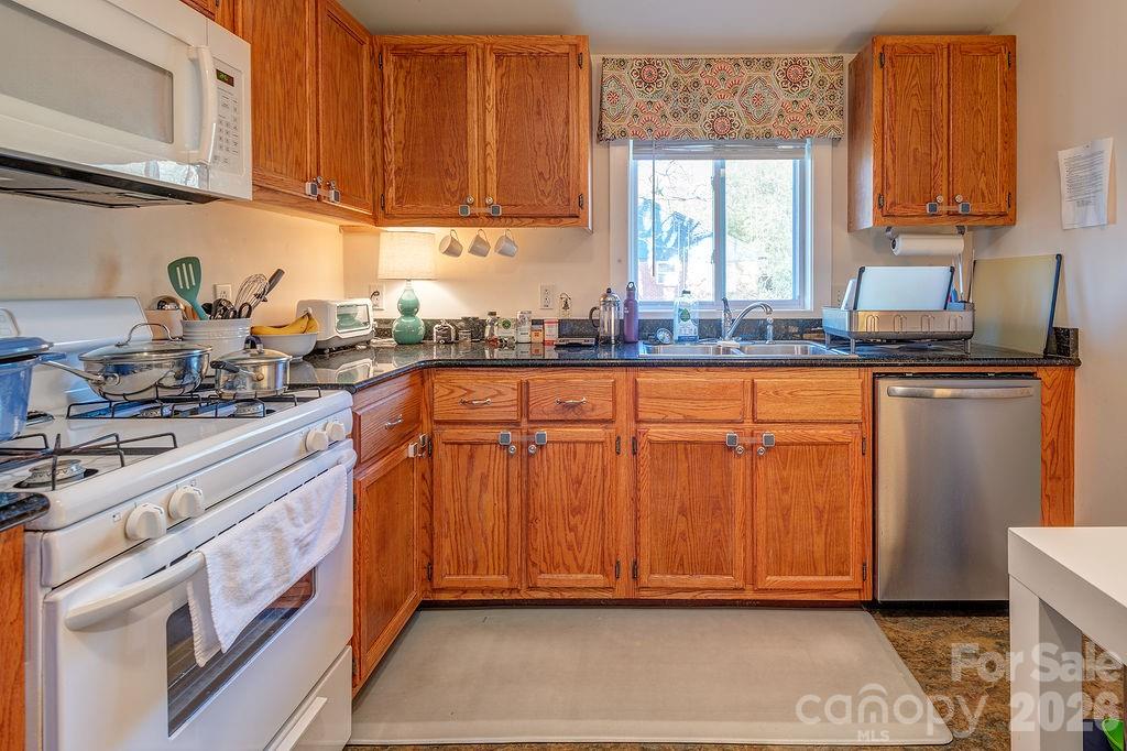 54 N Liberty Street — Asheville
