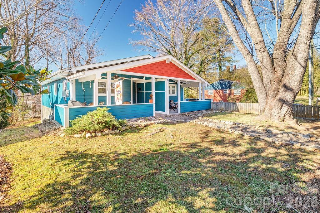 54 N Liberty Street — Asheville