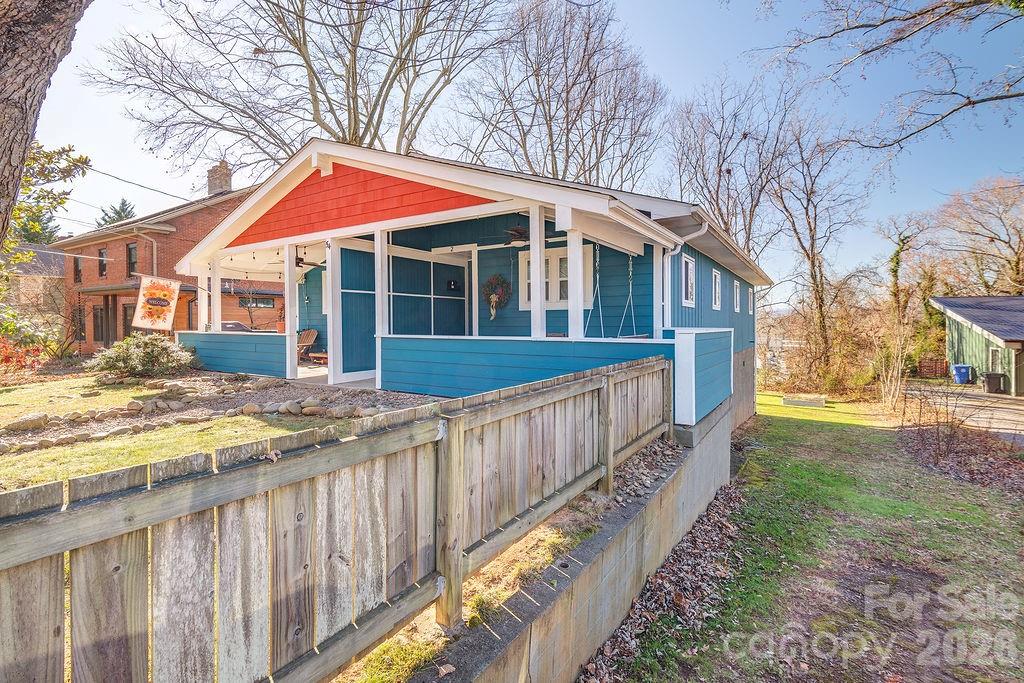 54 N Liberty Street — Asheville
