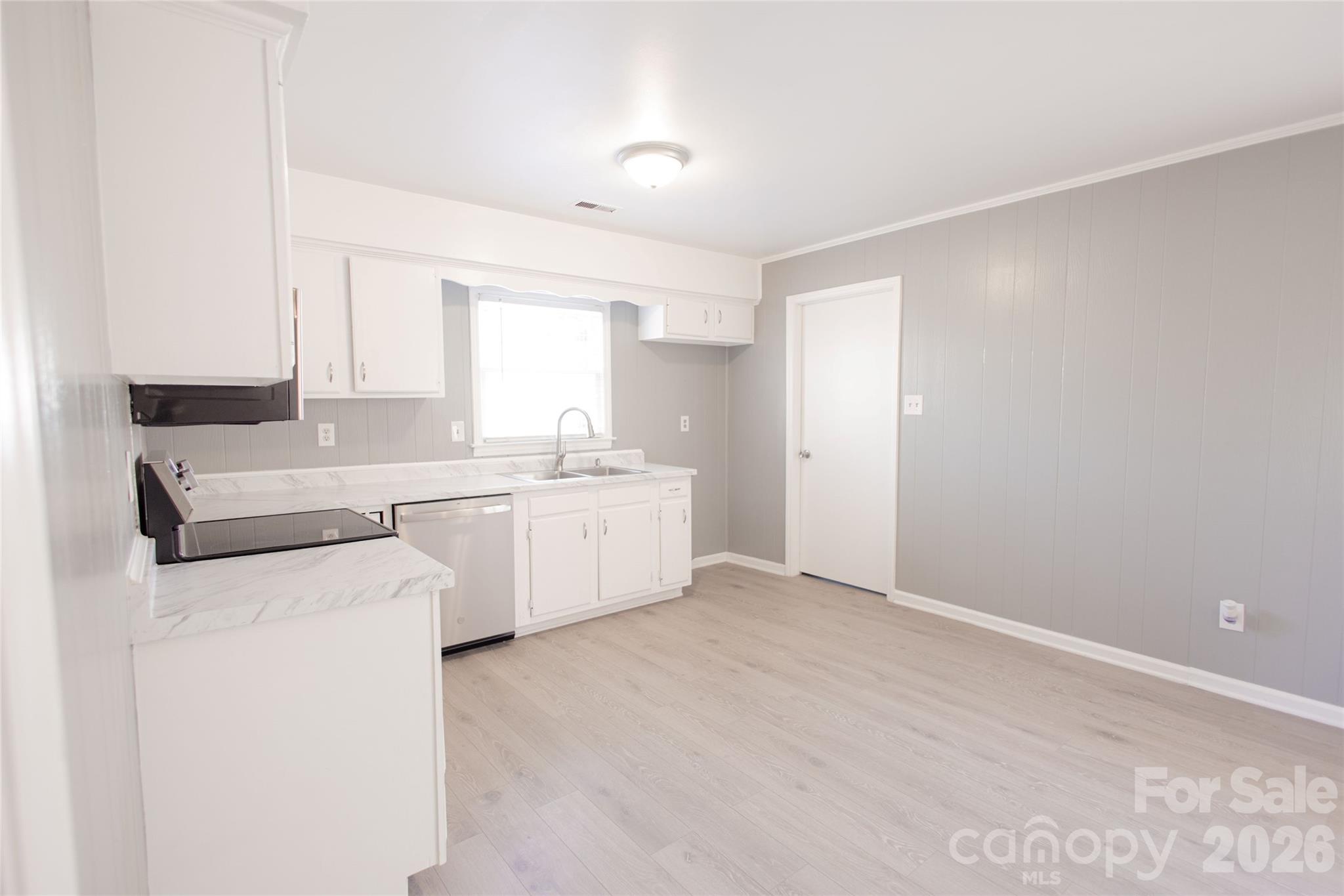 2220 Gaines Avenue — Gastonia